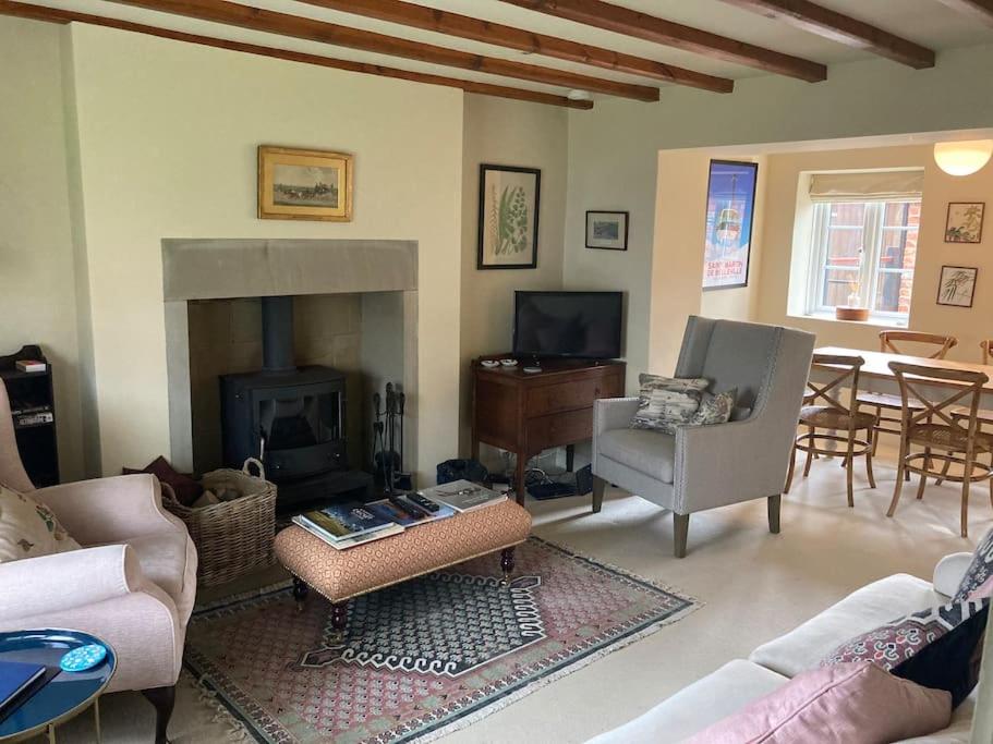 Pretty Yorkshire Stone Cottage Harome view 4
