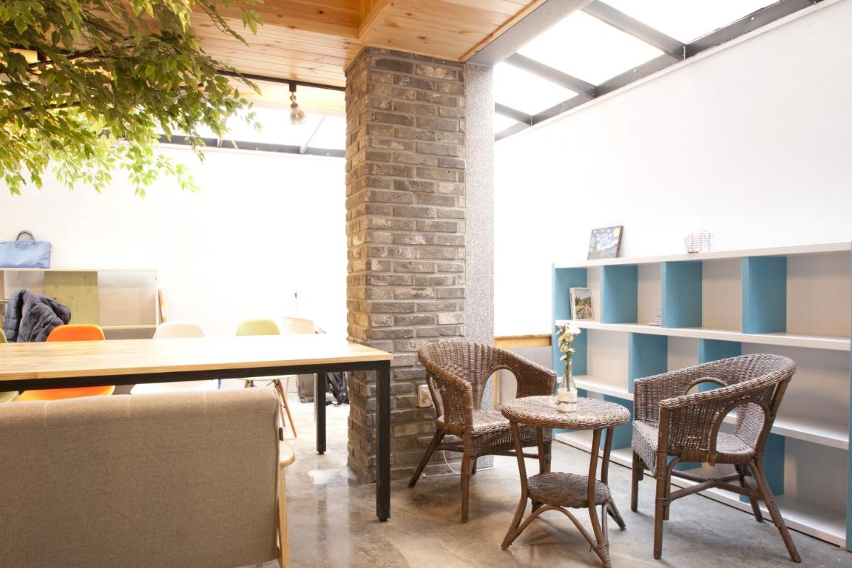 Twin Rabbit Guesthouse