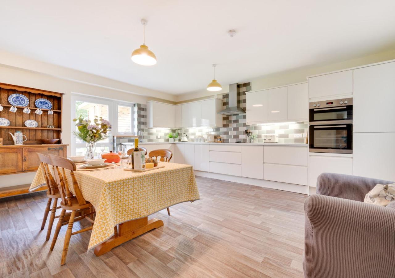 Oaktree Cottage