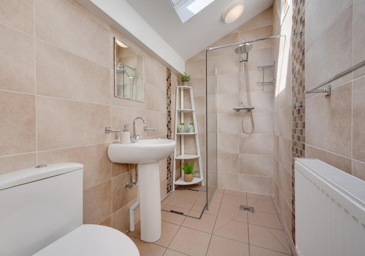 Oaktree Cottage