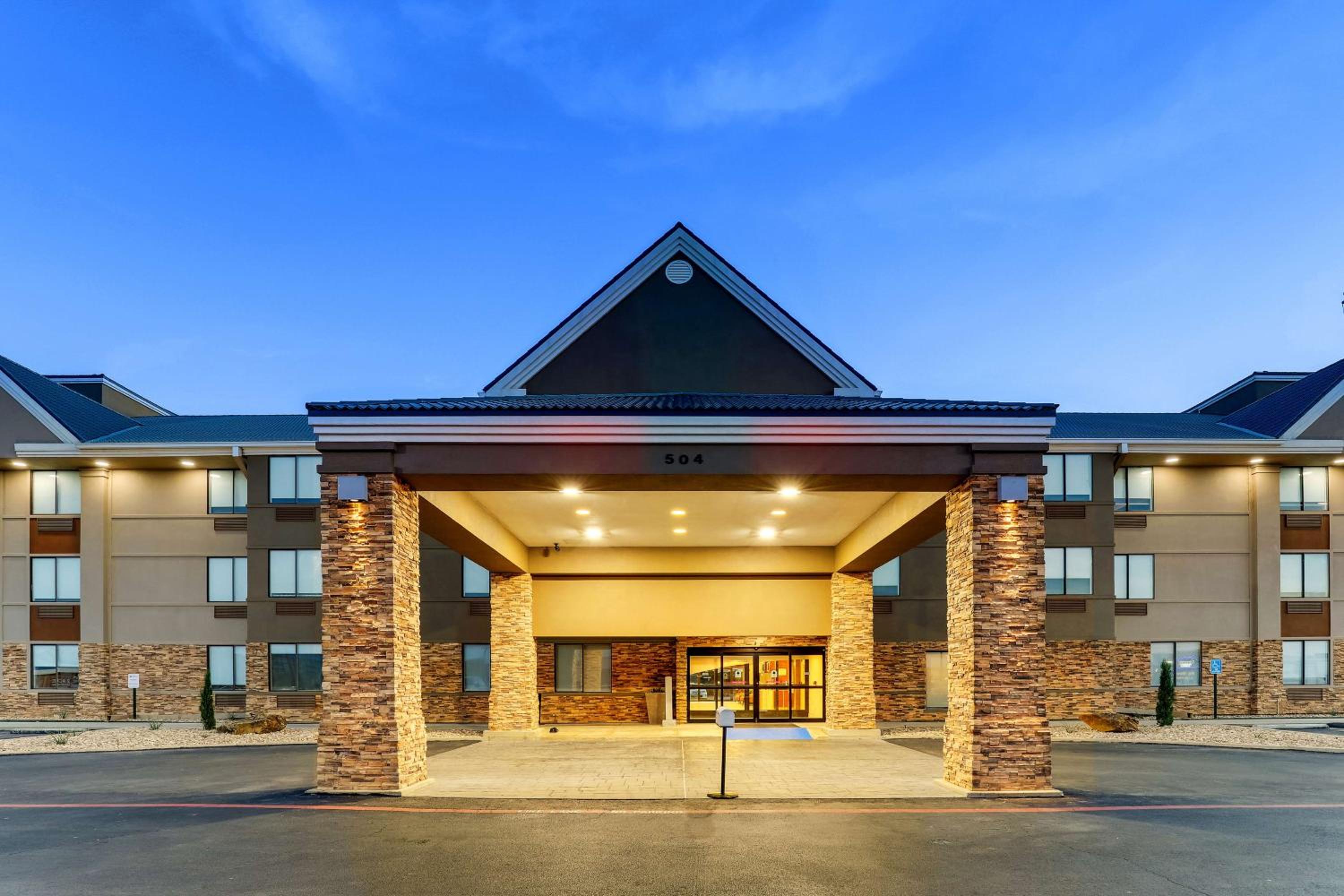 Best Western Plus Riata