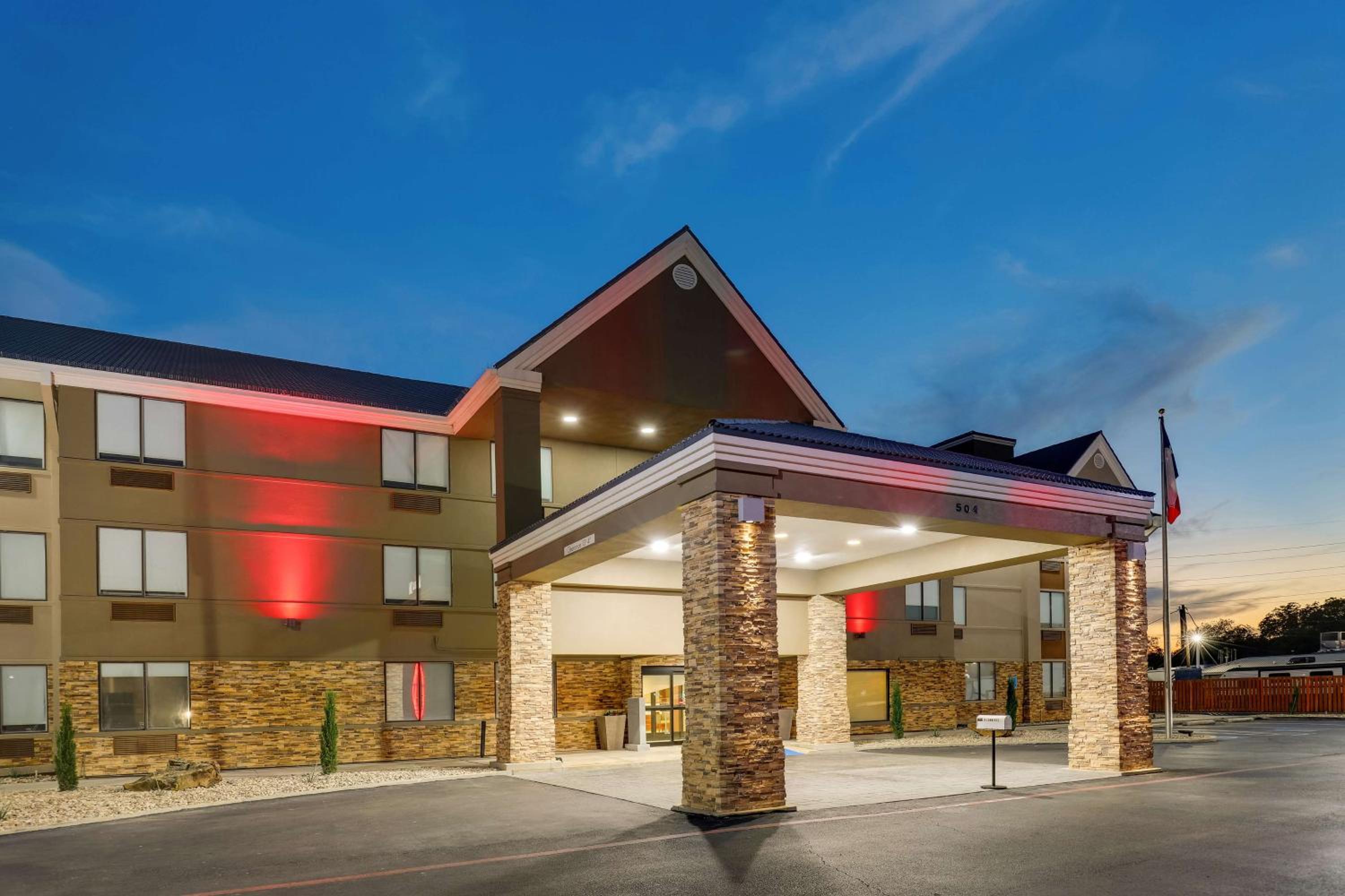 Best Western Plus Riata