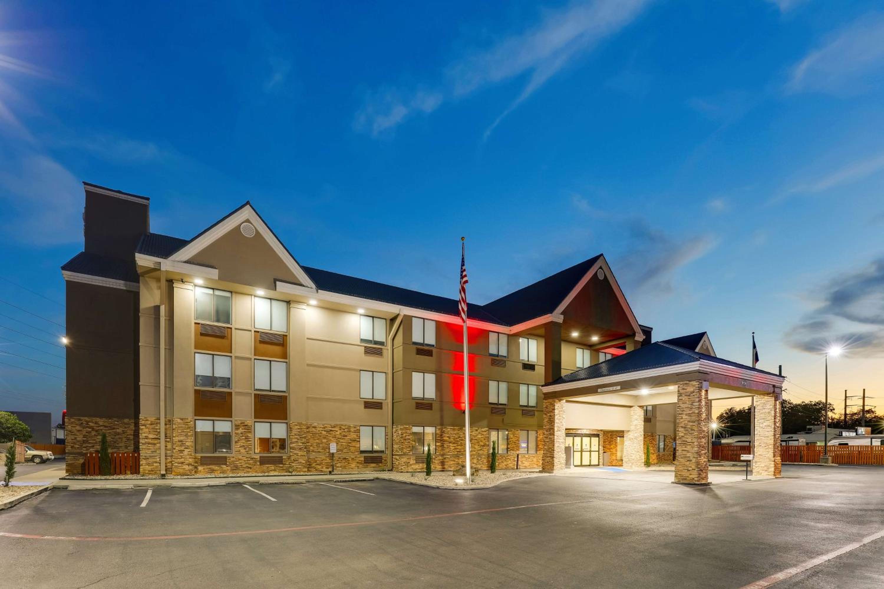 Best Western Plus Riata
