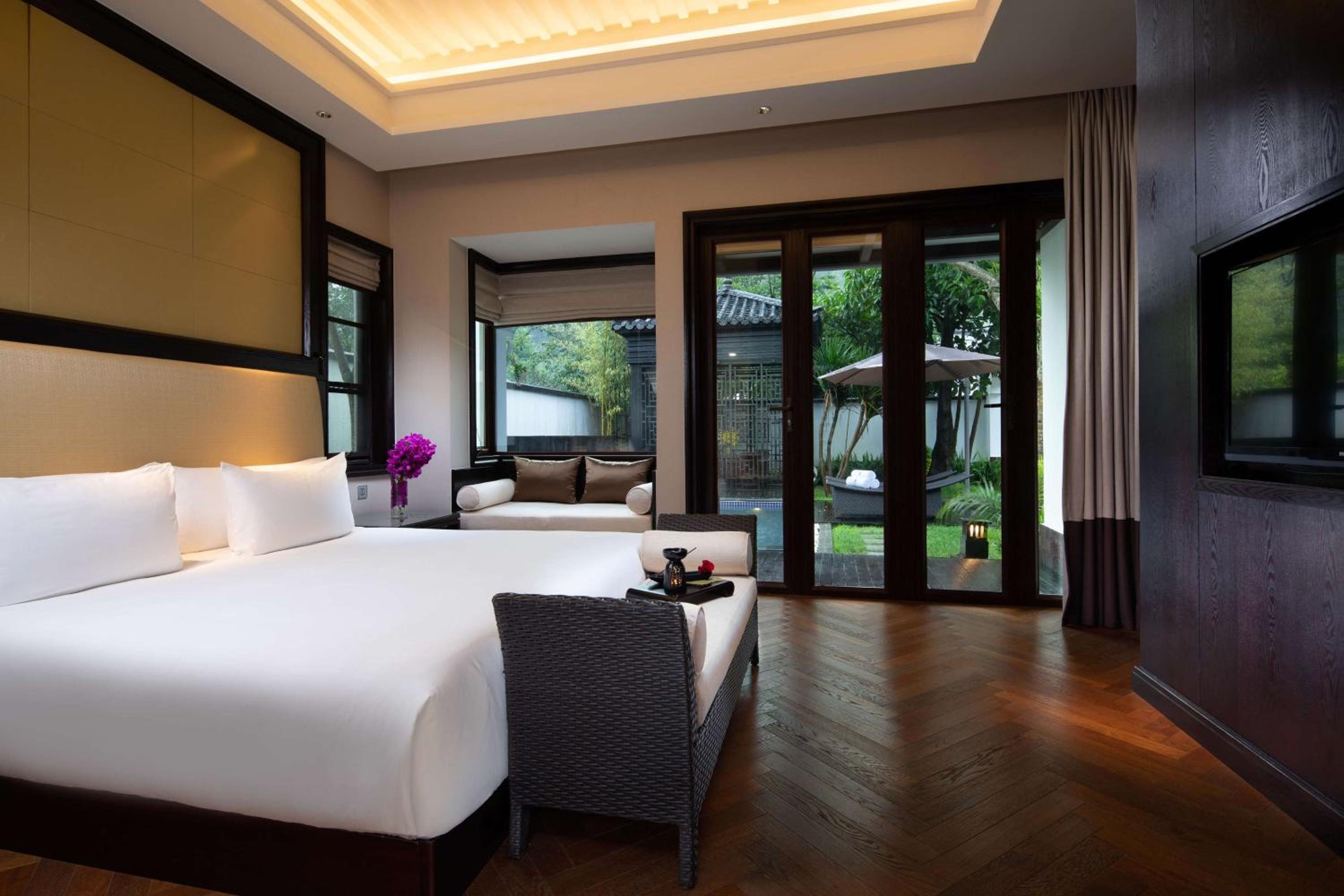 Banyan Tree Tengchong