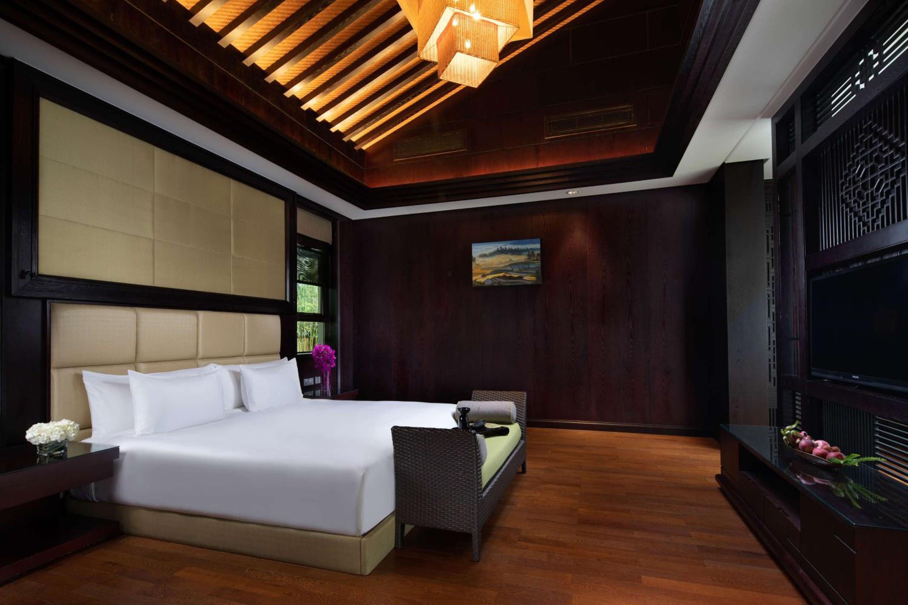 Banyan Tree Tengchong