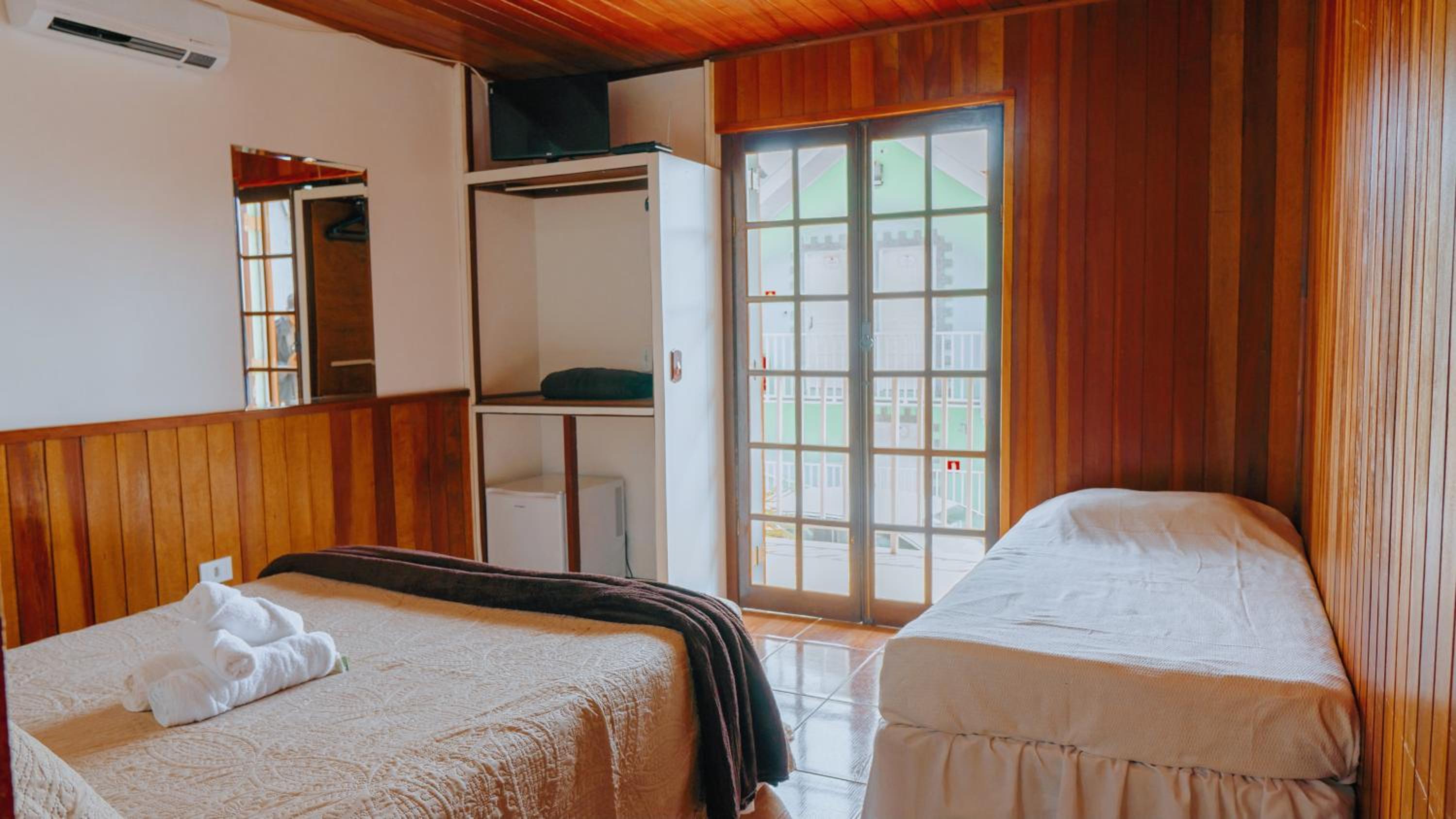 Pousada Araucária Suítes