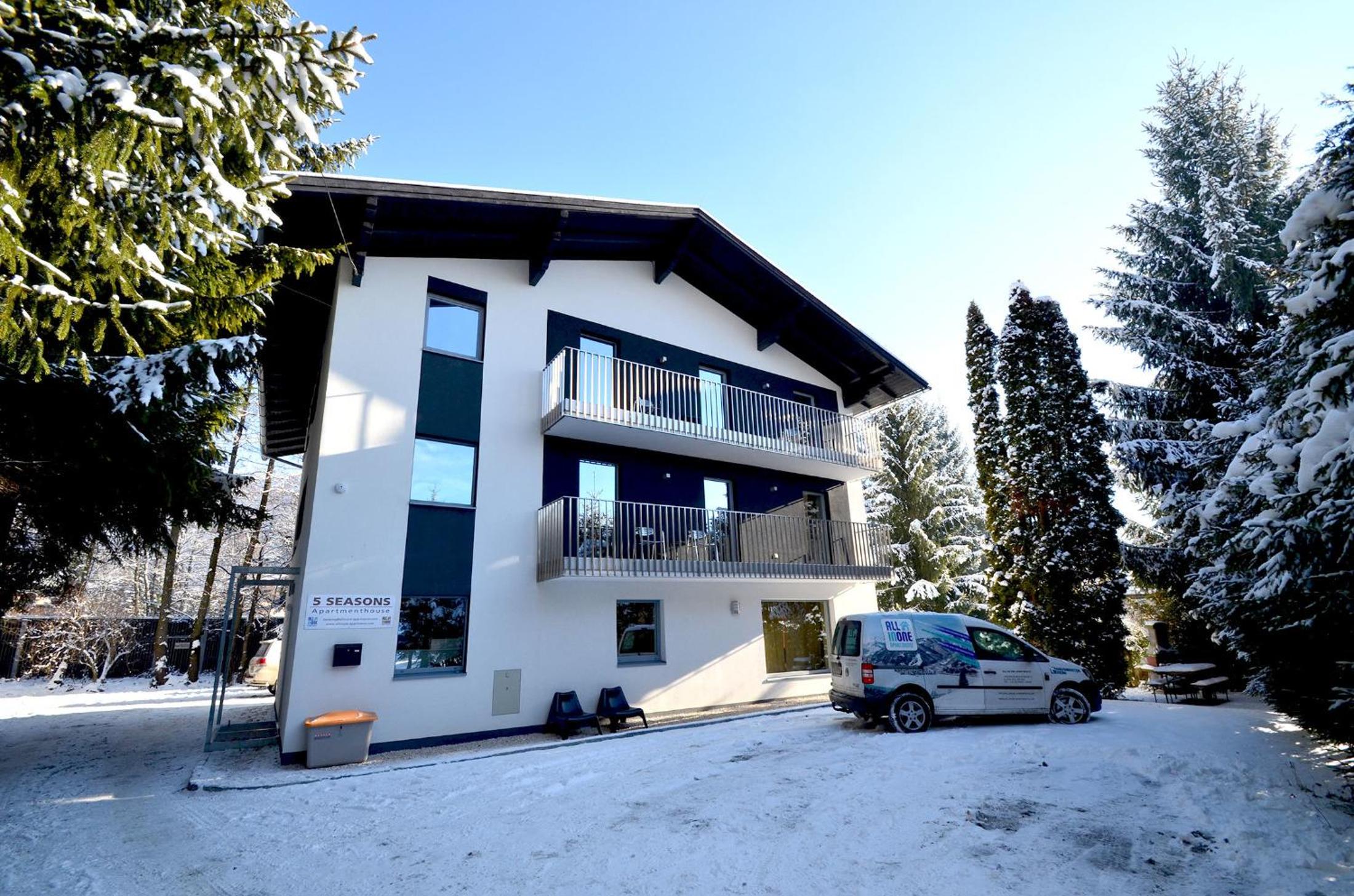Apartmenthouse 5 Seasons - incl SUMMER CARD by All in One Apartments