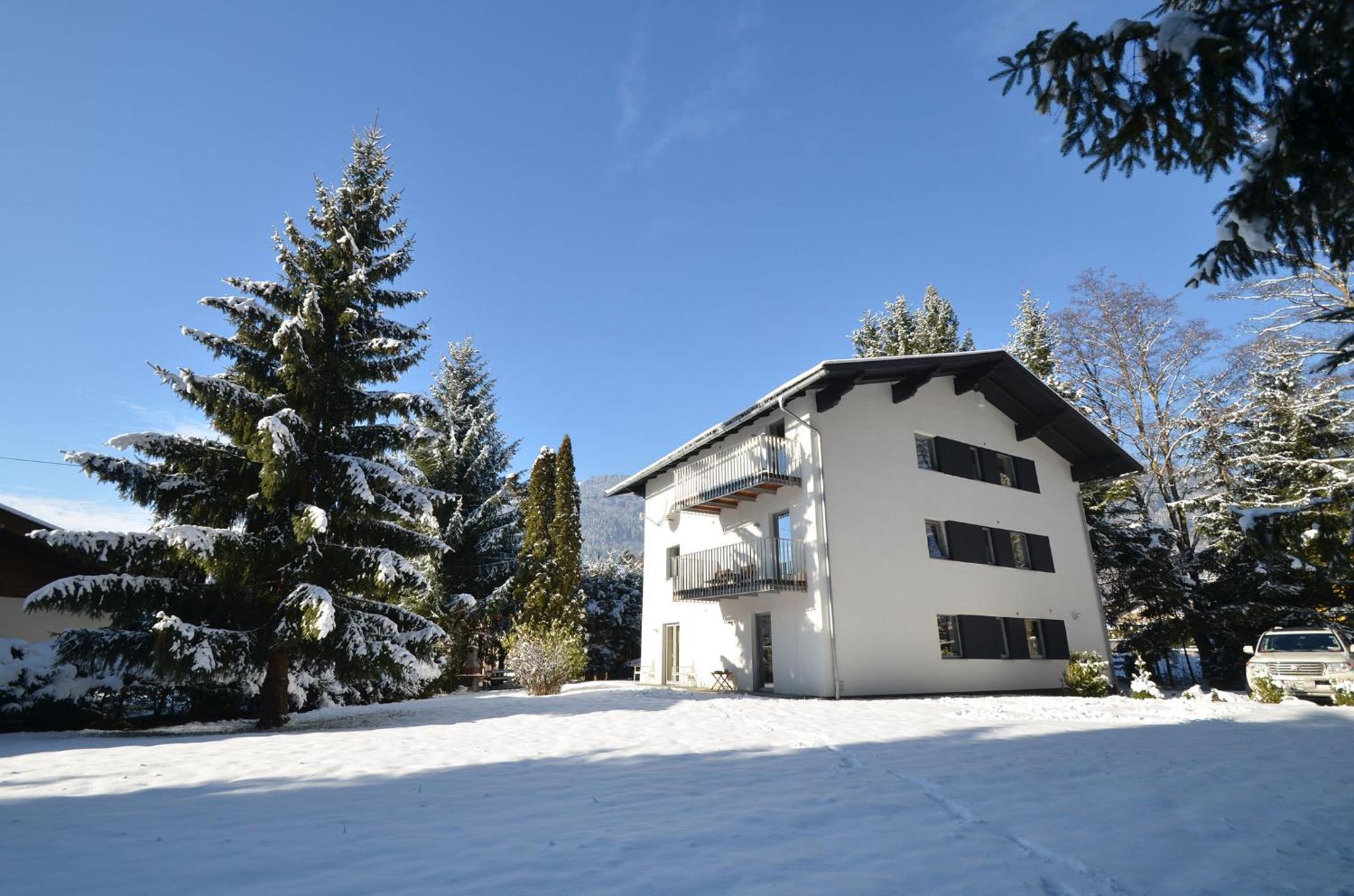 Apartmenthouse 5 Seasons - incl SUMMER CARD by All in One Apartments