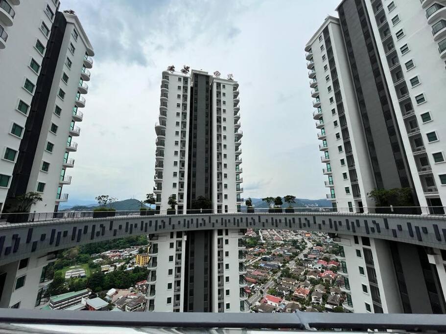 Datum Jelatek linked LRT and MALL with Netflix -Disney -WashDryer