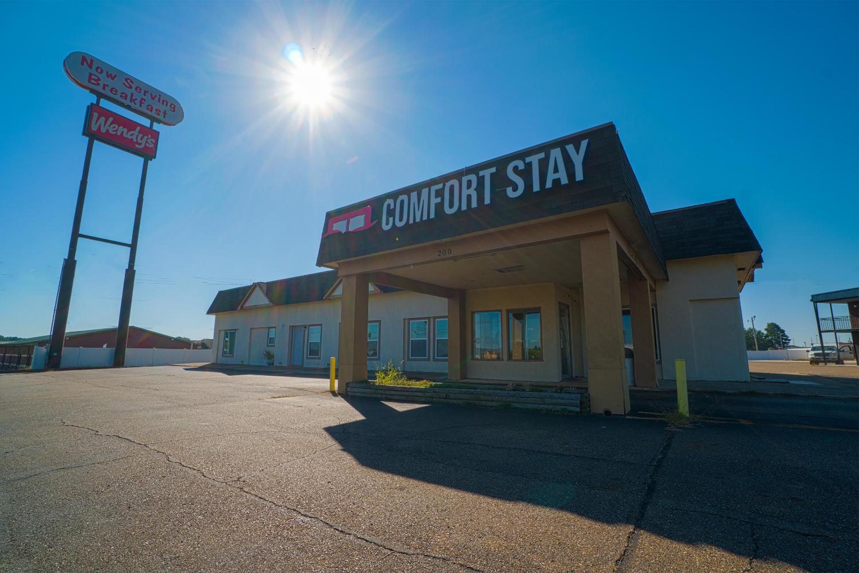 Hotel Comfort Stay by OYO Texarkana East, AR I-30 view 4