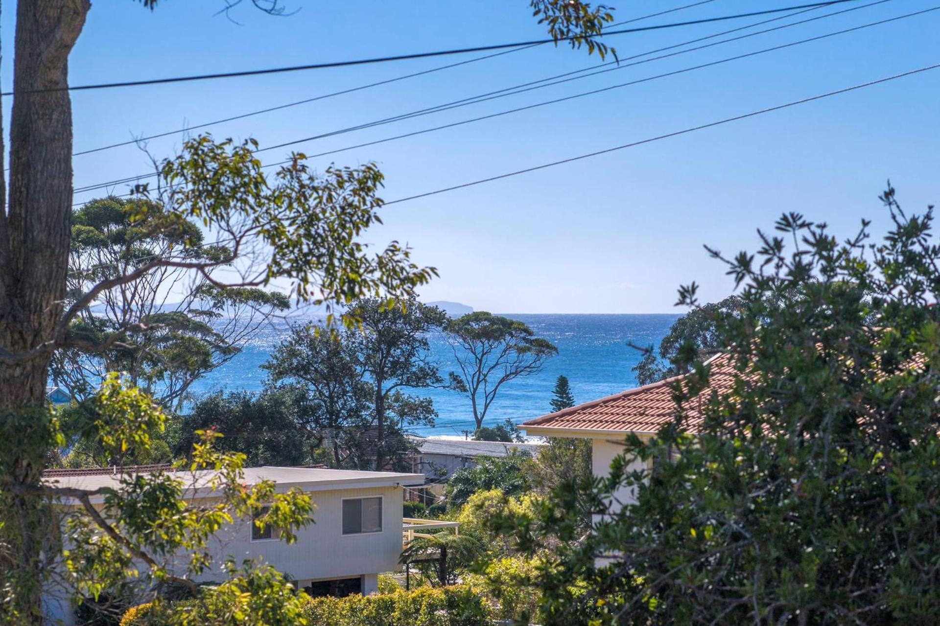So Close to the Beach - 450m to Mollymook surf