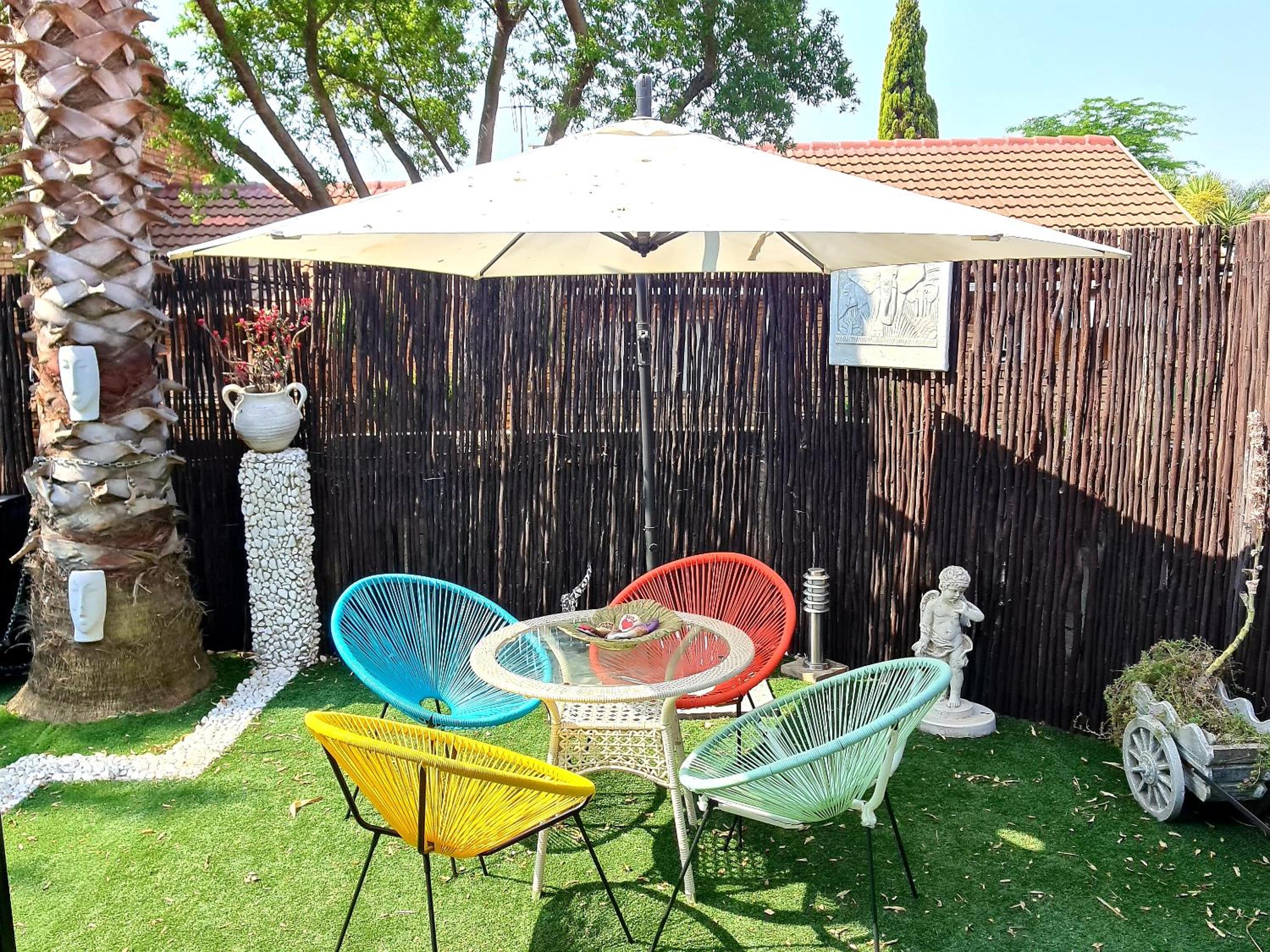 Hotel Eagles Landing entire rental unit with solar energy to light up your world in this days of loadshedding! - Image 1