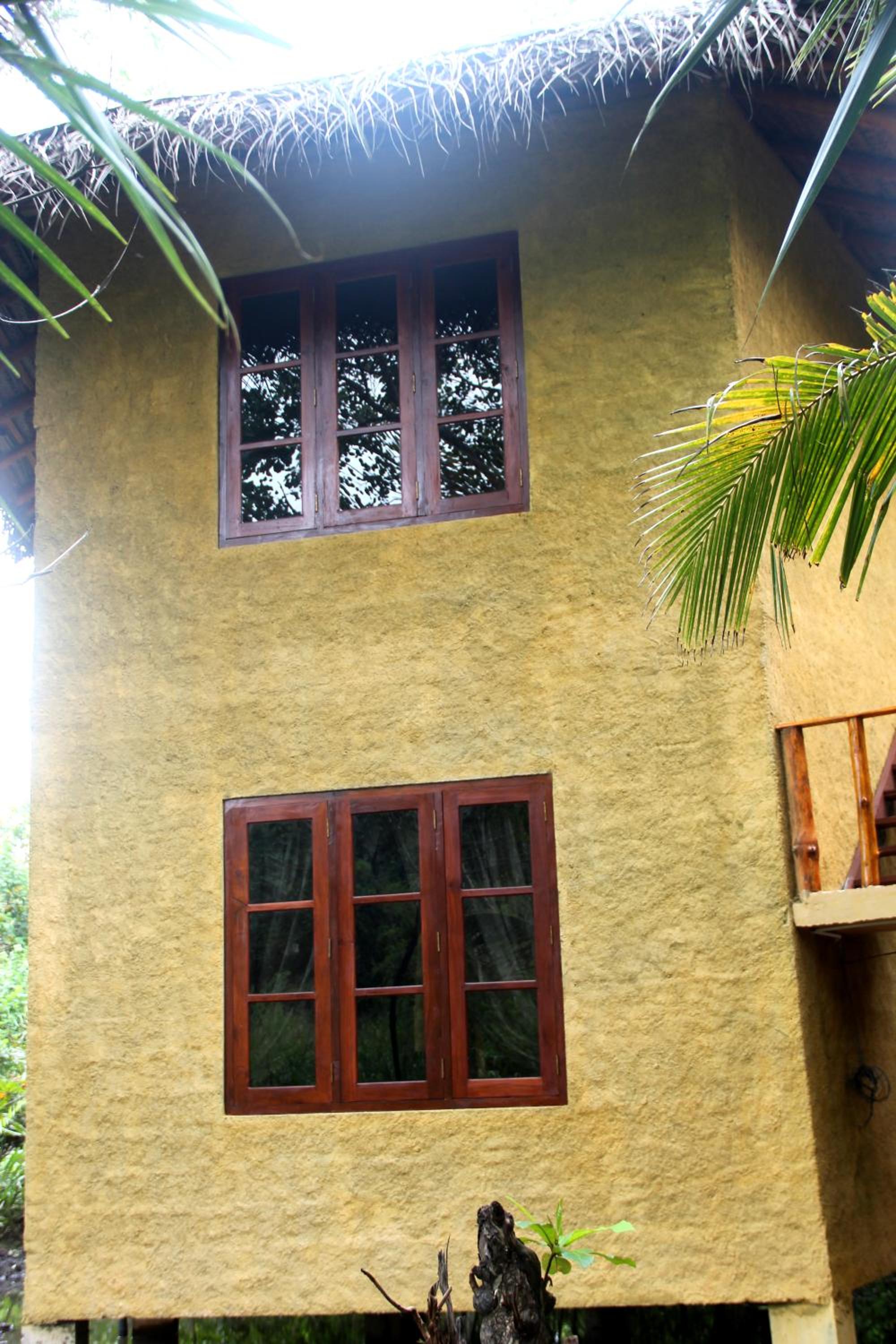 Seasons Four Mini Jungle Cabana