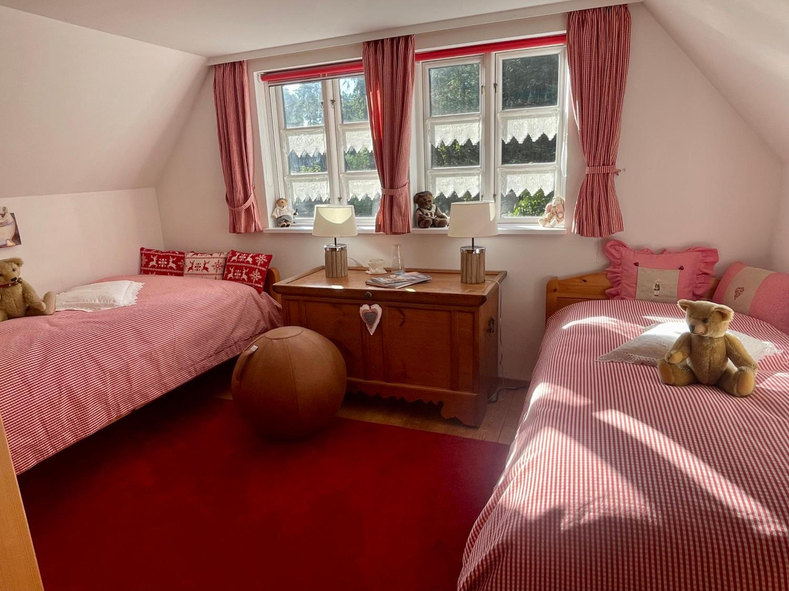Ferienhaus unter Reet im Heidedorf Sankt Dionys bei Lüneburg