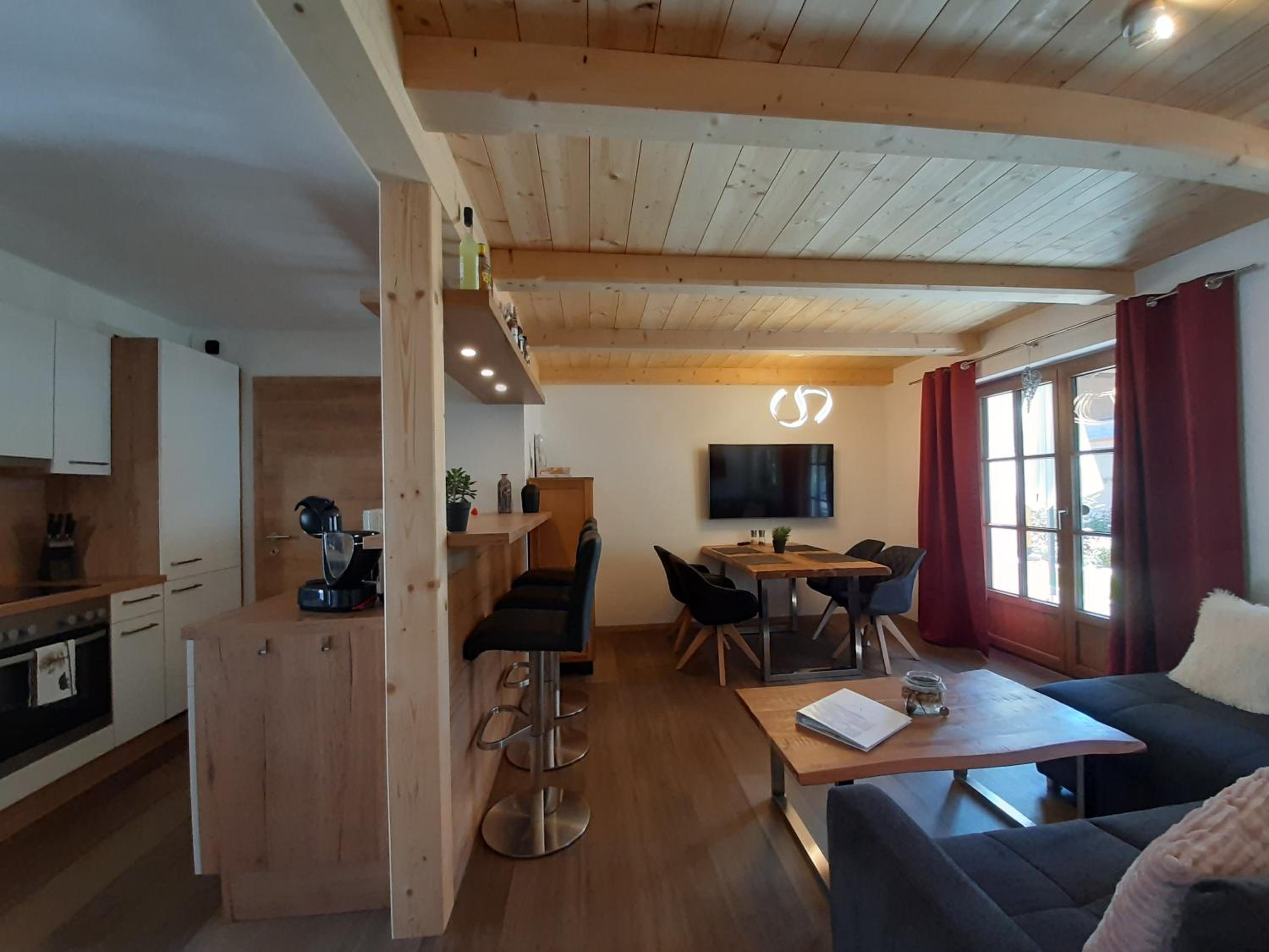 Hochalmbahnen Chalets 8W1, Waldrebe, nahe Gondel, Hunde willkommen view 5