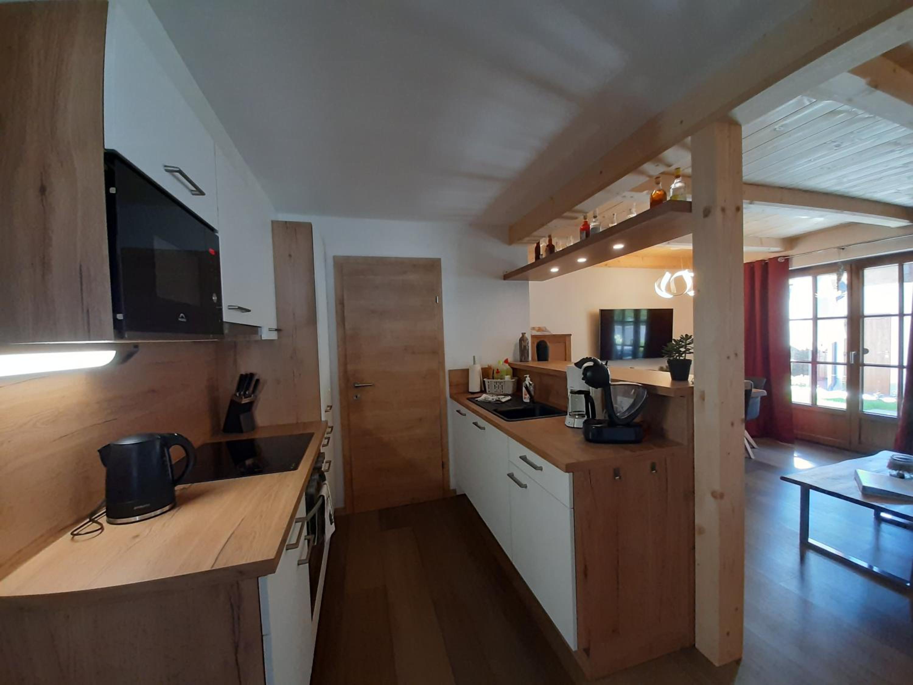 Hochalmbahnen Chalets 8W1, Waldrebe, nahe Gondel, Hunde willkommen view 2