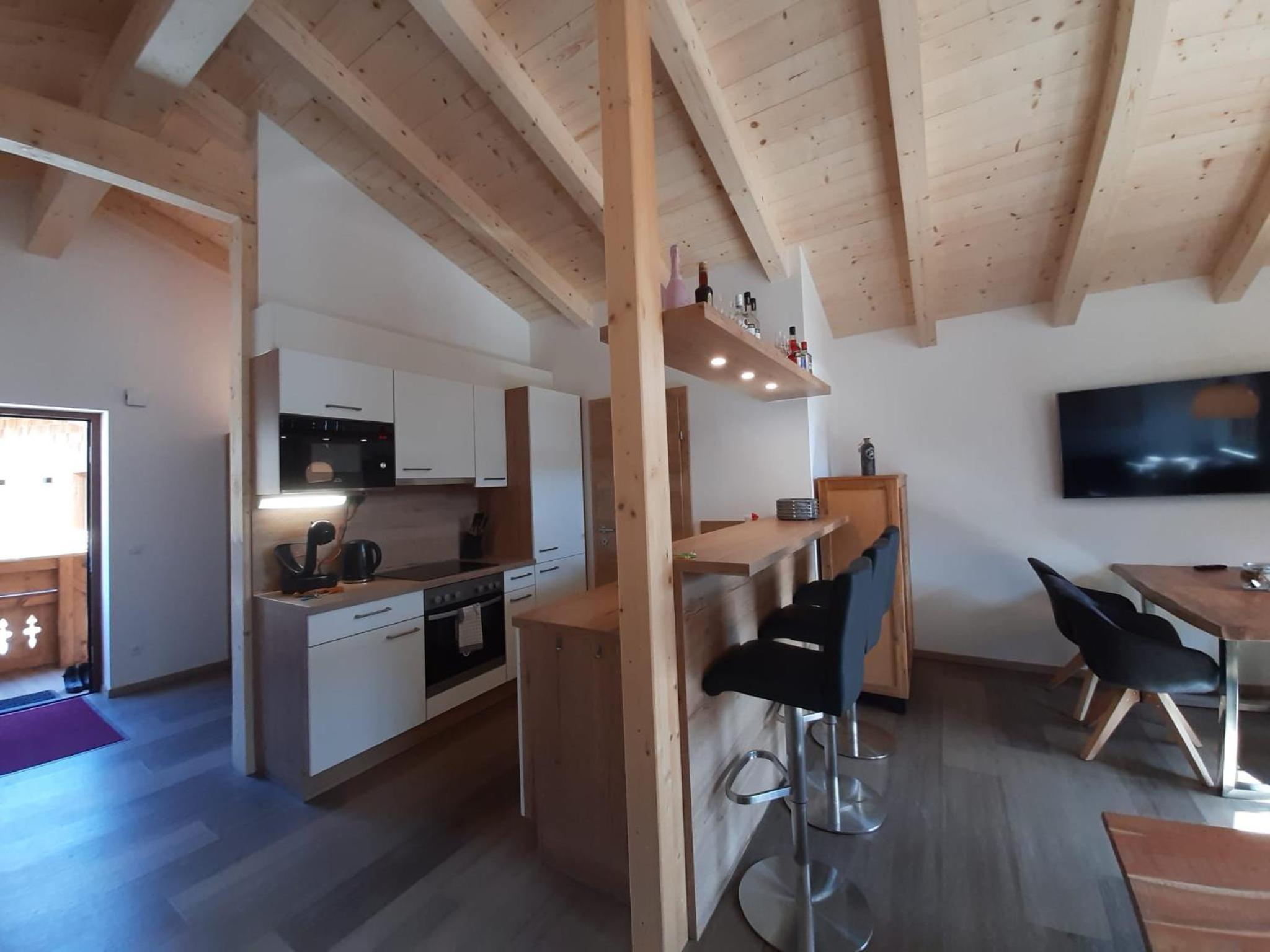 Hochalmbahnen Chalets 8W2, Alpenrebe, nahe Gondel view 2