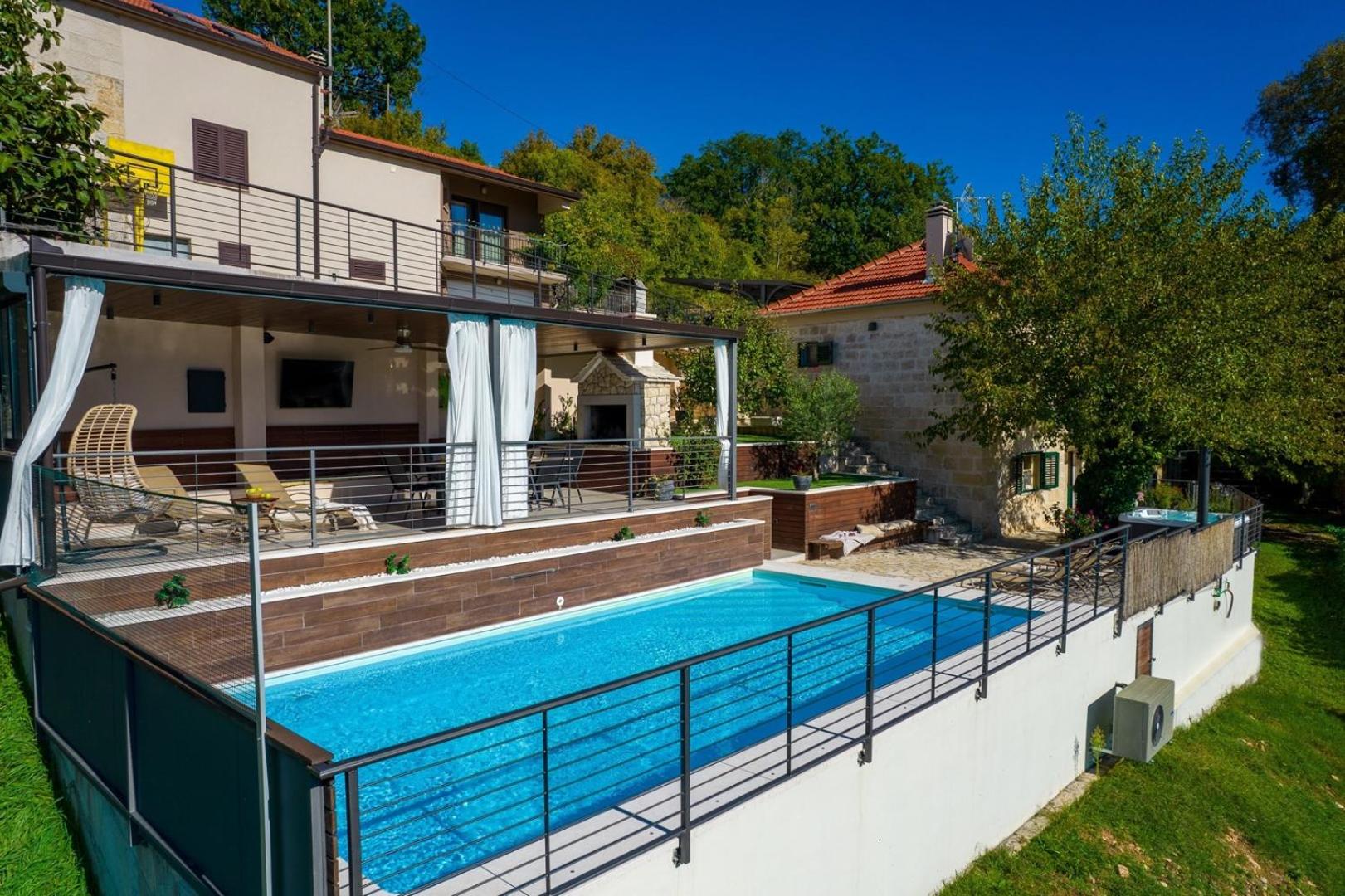 Villa Little Arya view 2