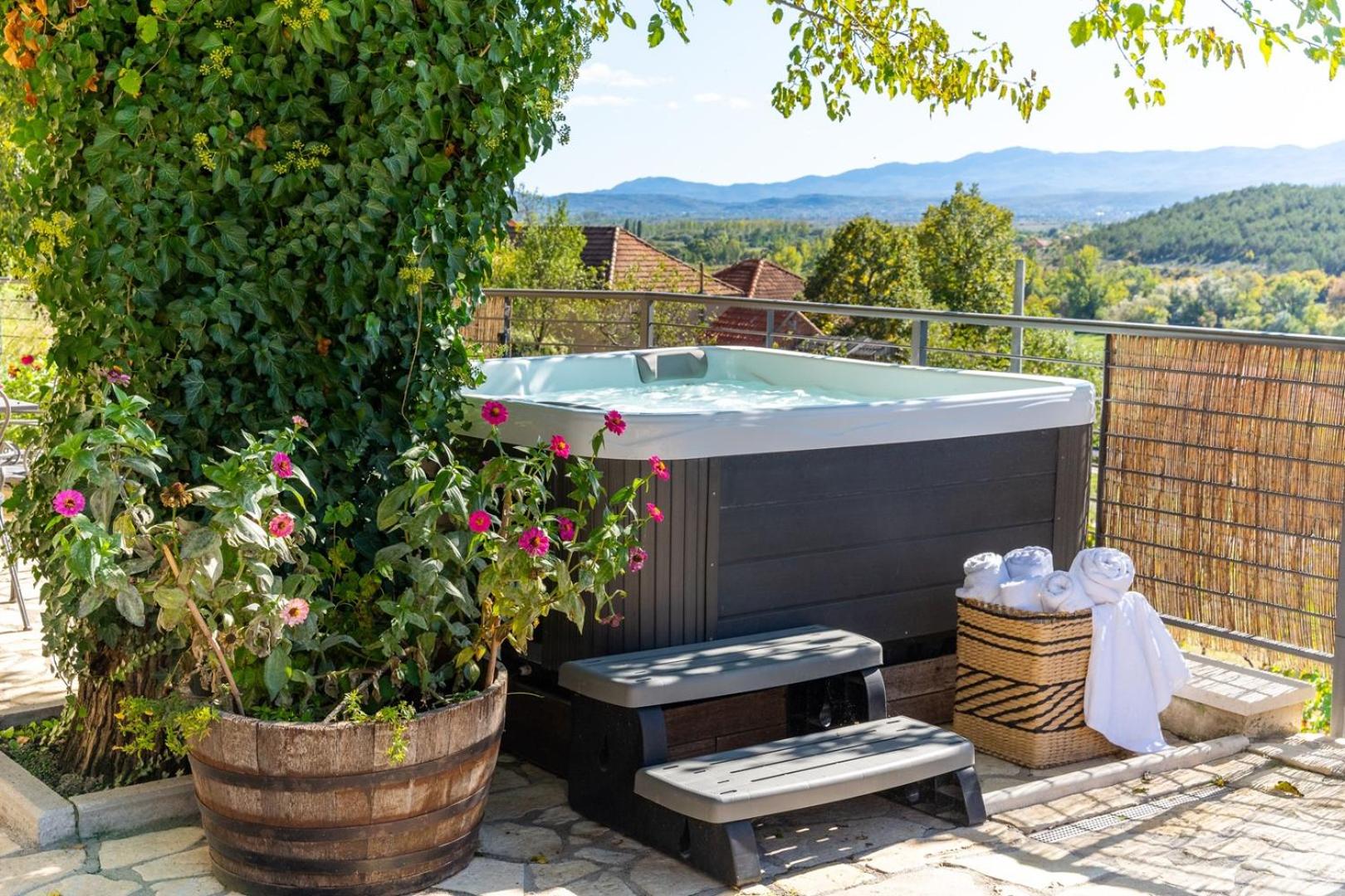 Villa Little Arya view 3