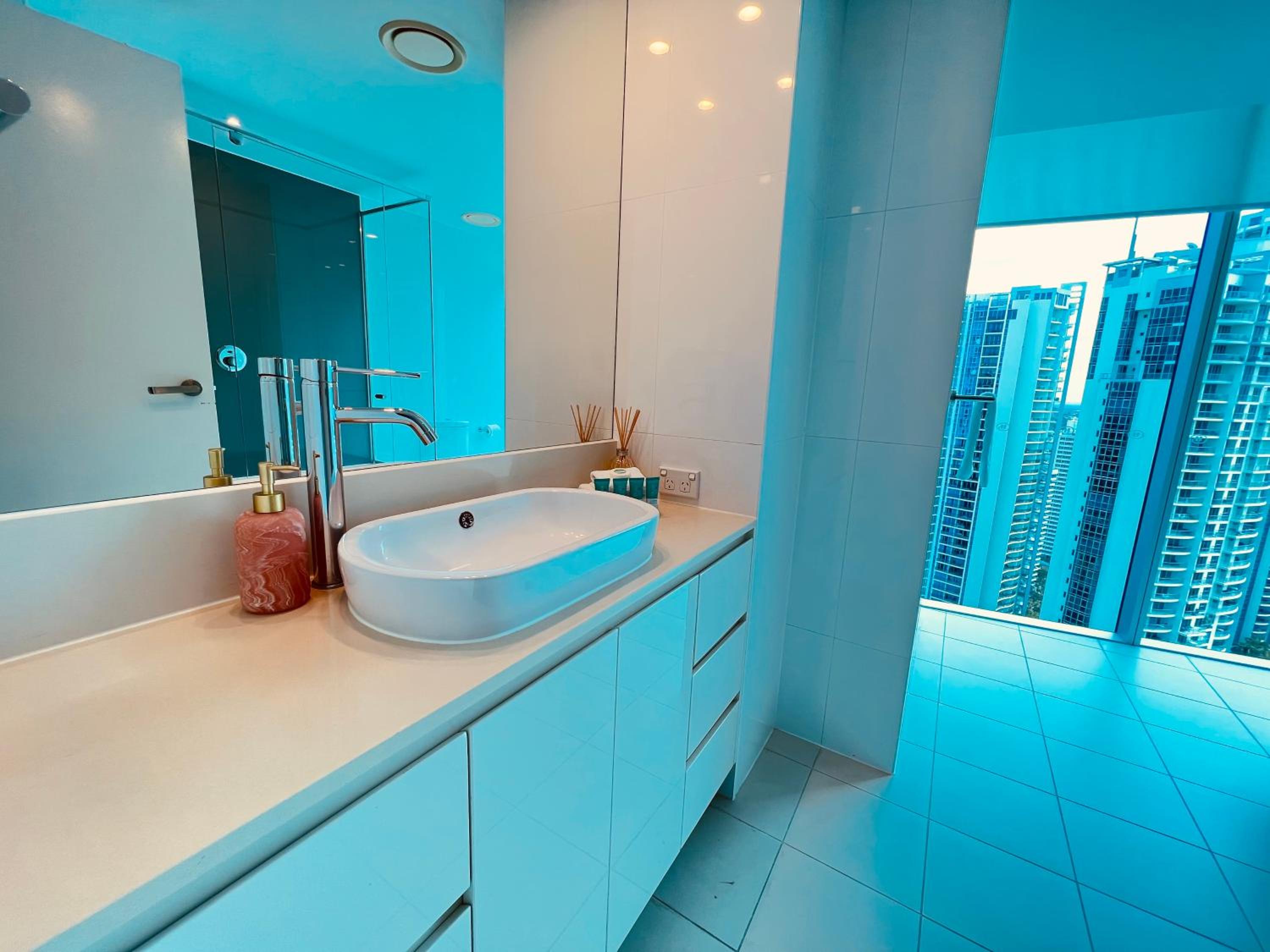 LUXURY APARTMENT- with WATER VIEWS FROM EVERY DIRECTION
