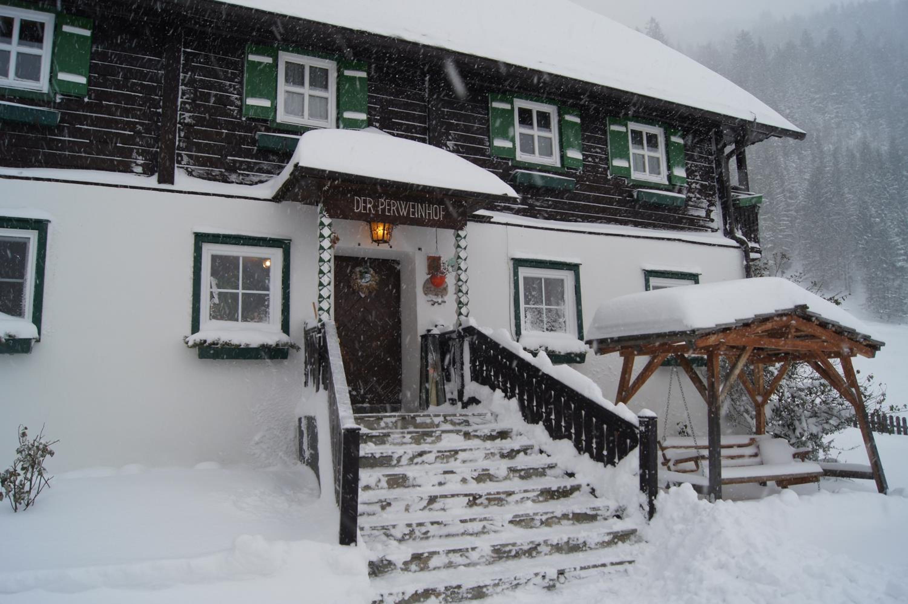 Der Perweinhof
