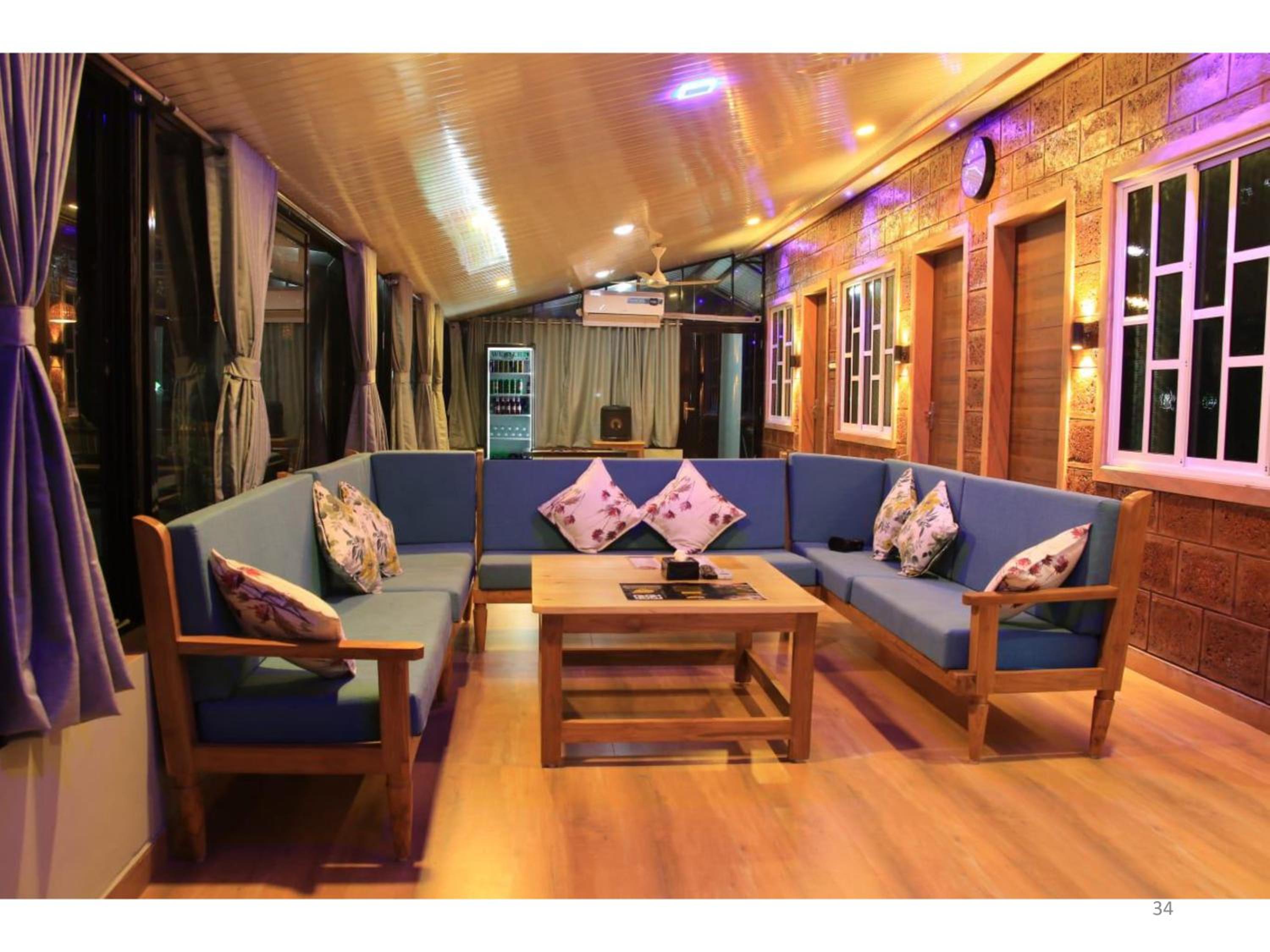 lounge