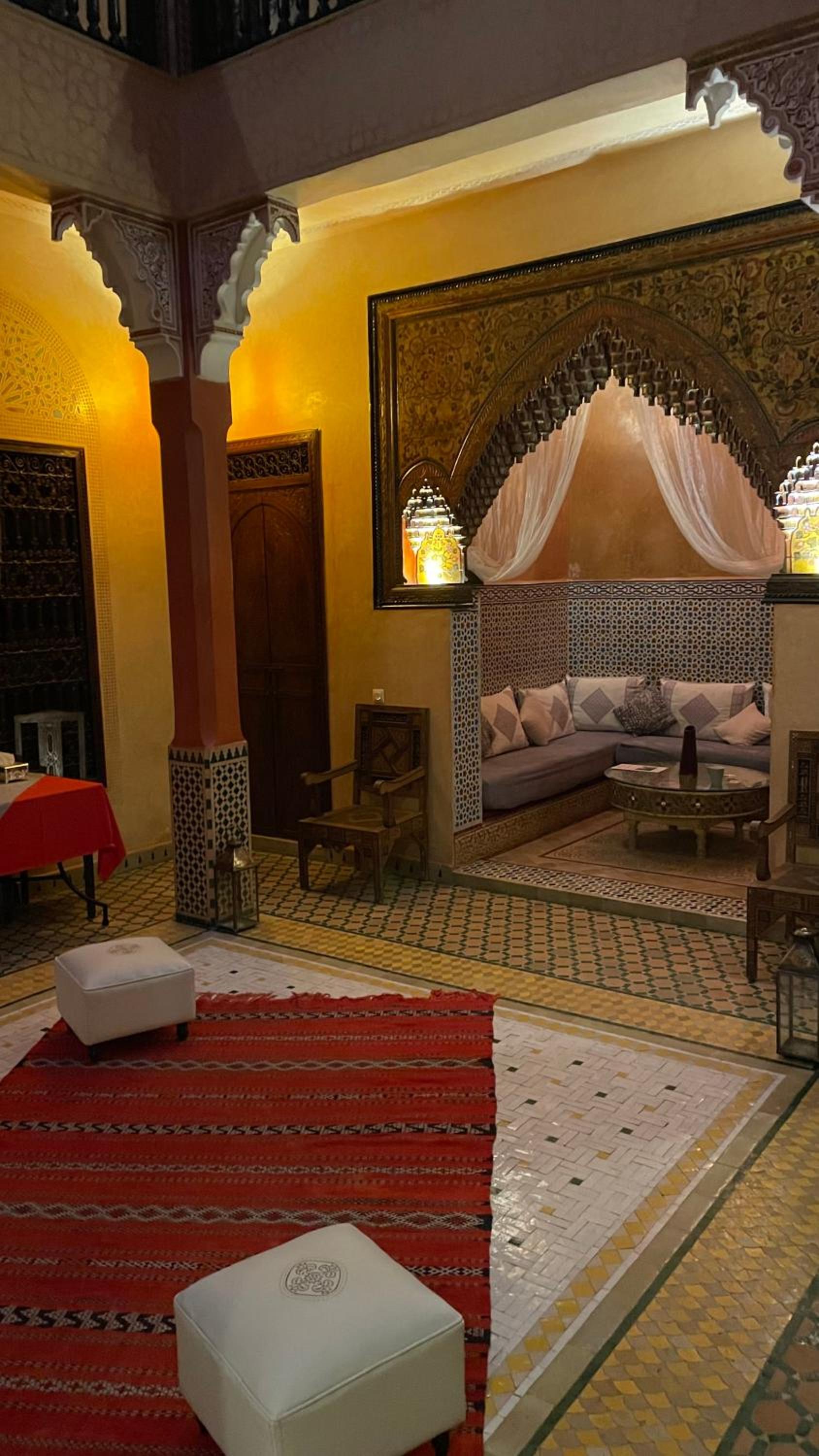lounge