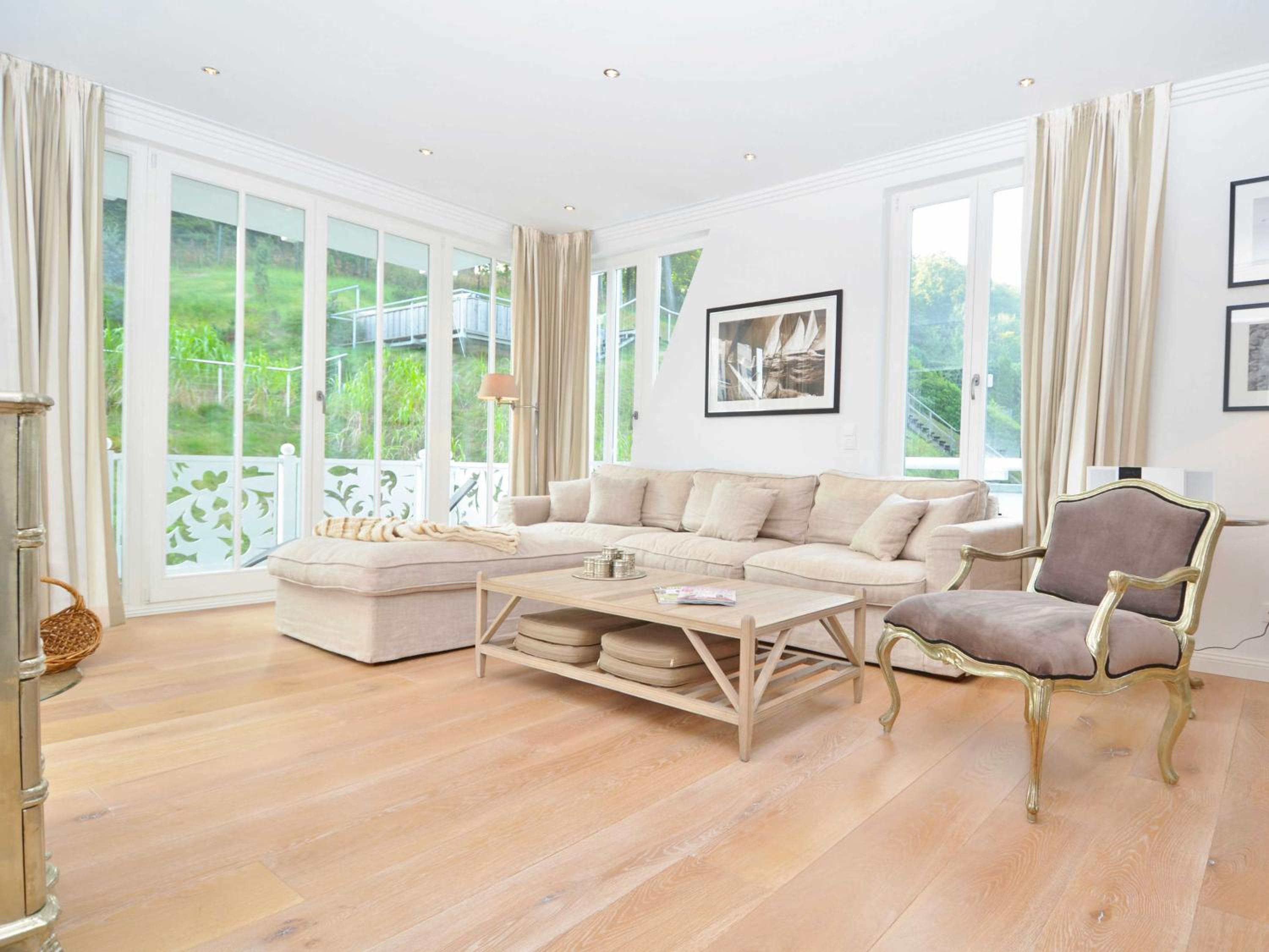 Villa Johanna in Sellin - WG 13 mit Kamin und zwei Balkonen view 5