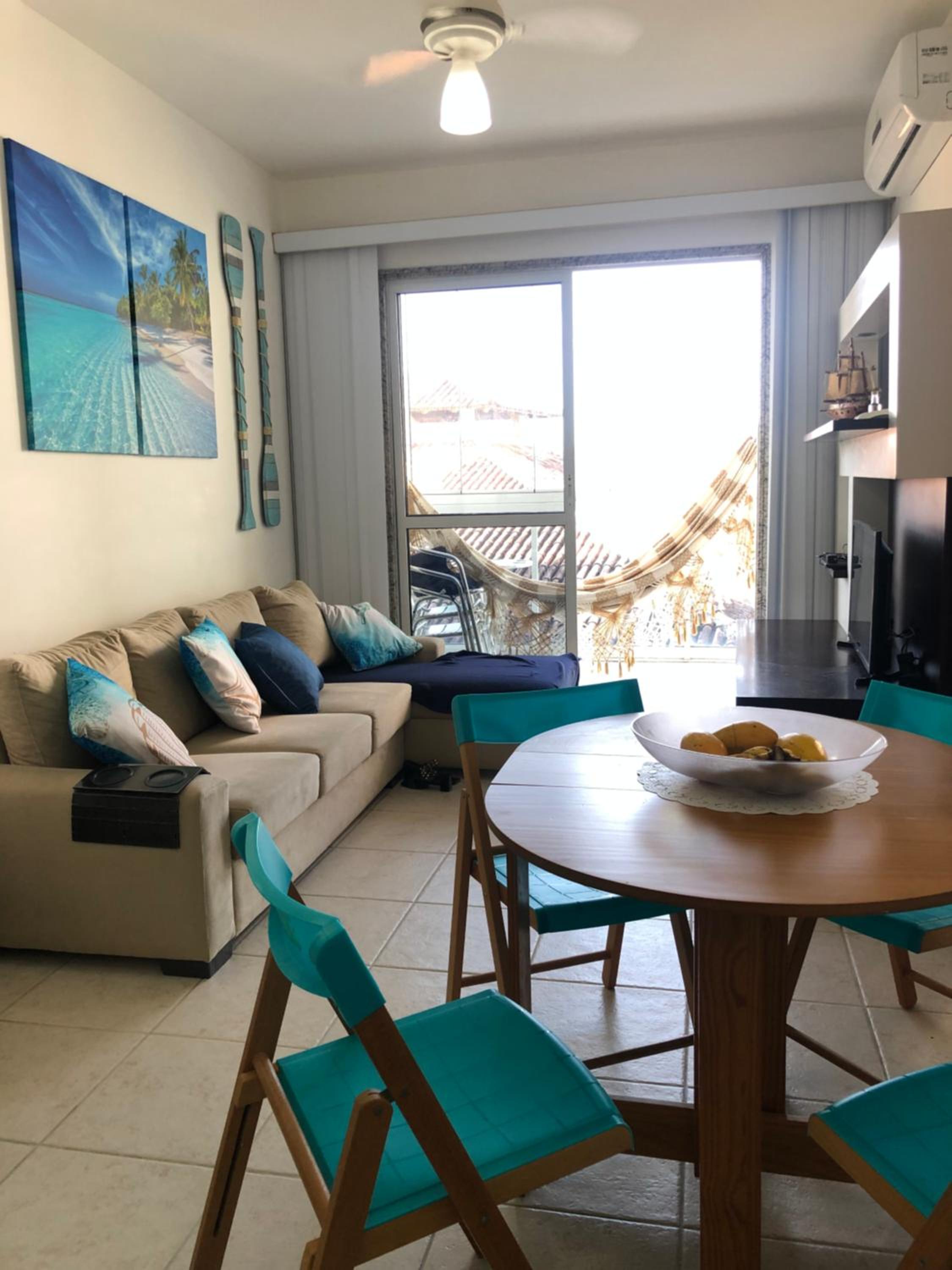 Apartamento peracanga com vista para o mar