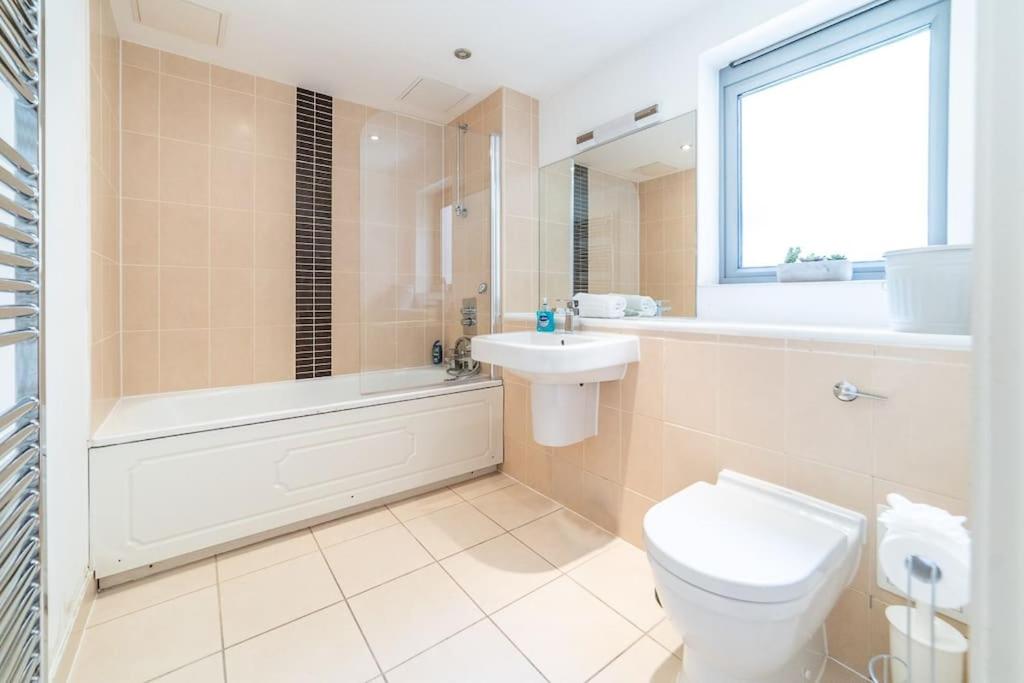 Liverpool St Shoreditch London Terrace Apartment