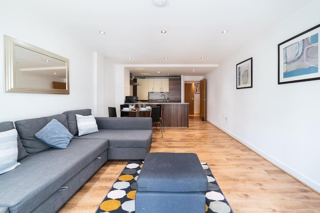 Liverpool St Shoreditch London Terrace Apartment