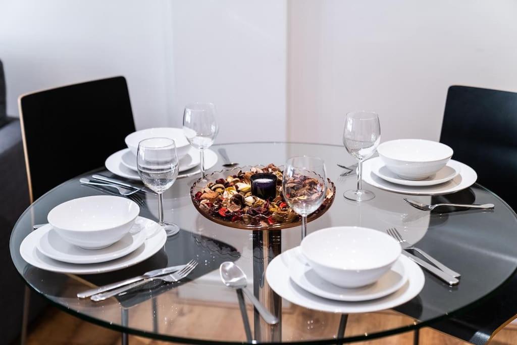 Liverpool St Shoreditch London Terrace Apartment