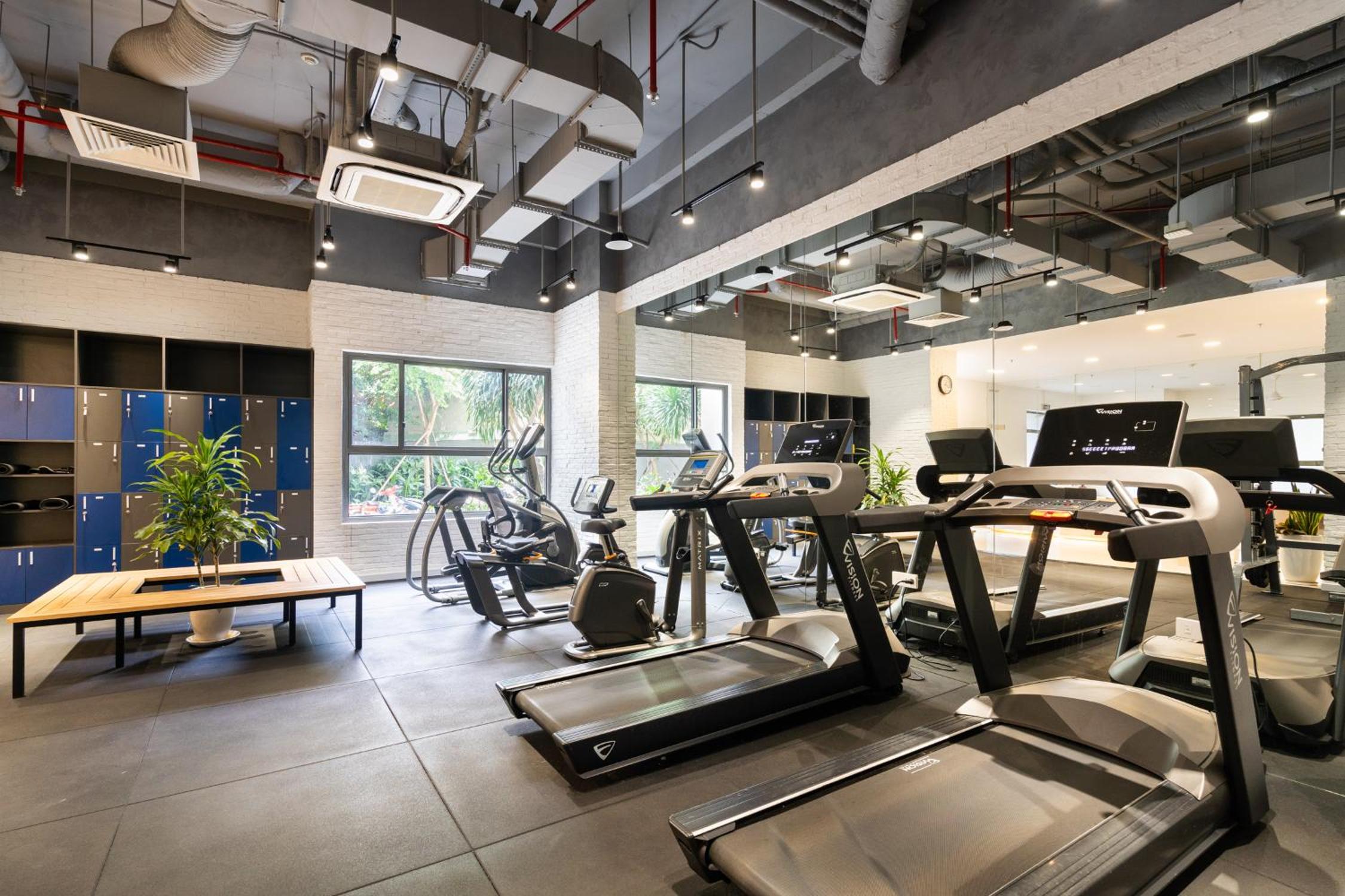 KIRAKUAN ☆CITY VIEW FLAT/SKY POOL/GYM