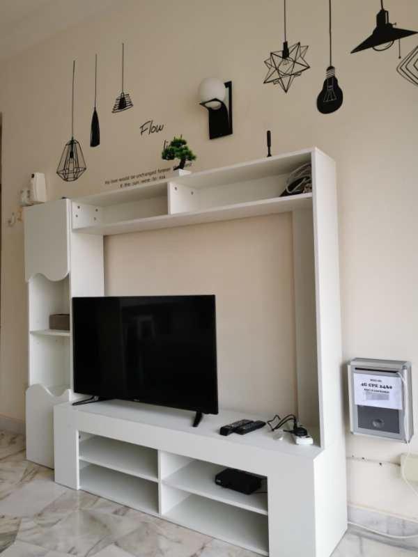 Glory Beach Private Apartment Seaview photo 8