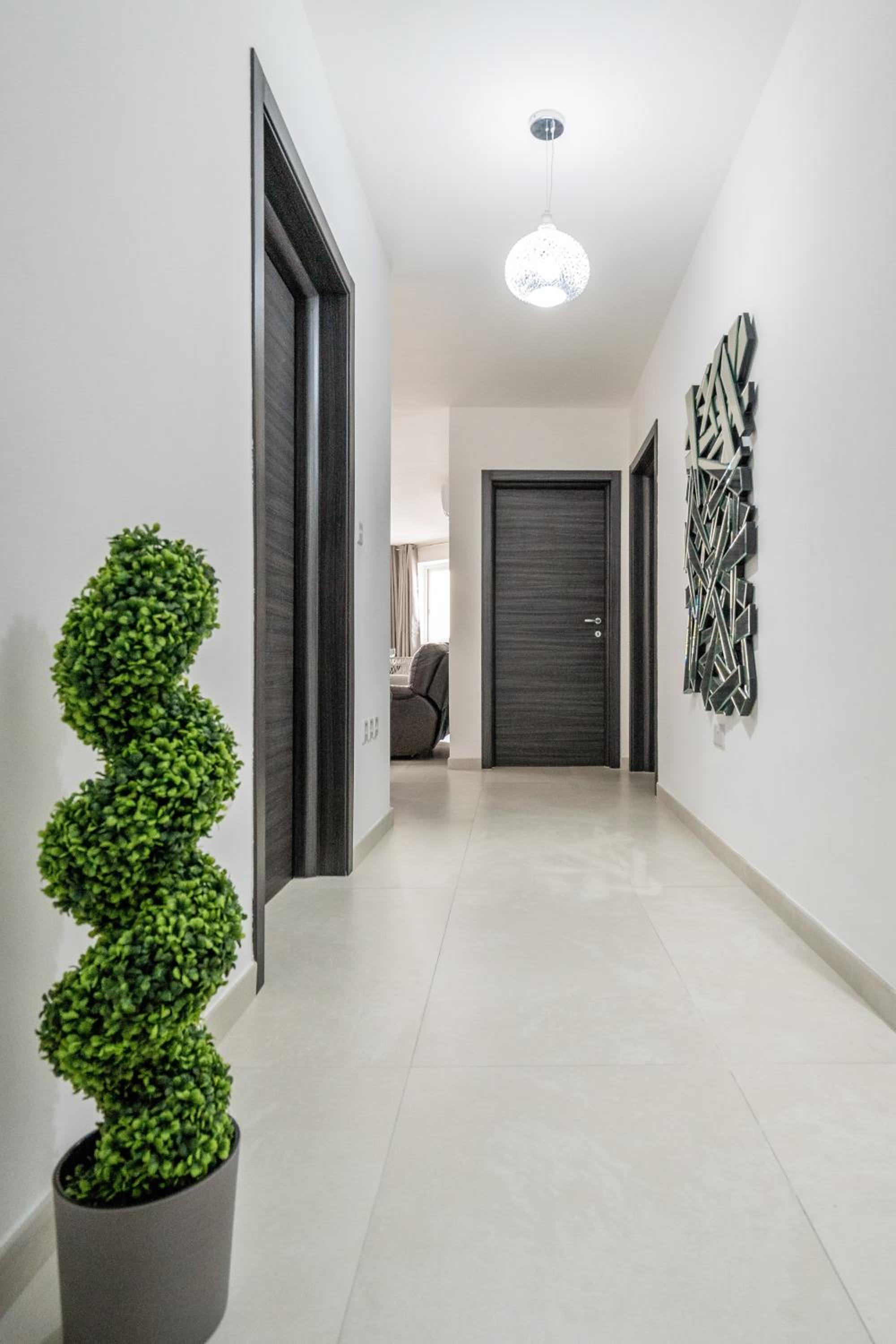 Brand New 3BR Apartment close to all amenities photo 2