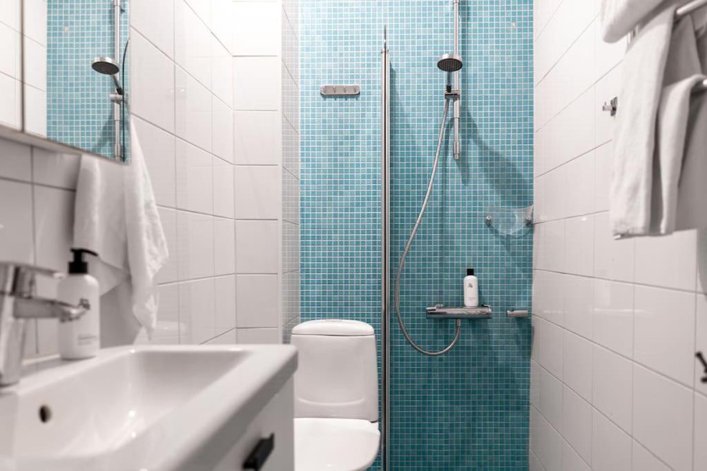 Beautiful 1br with amazing location in Punavuori! view 3