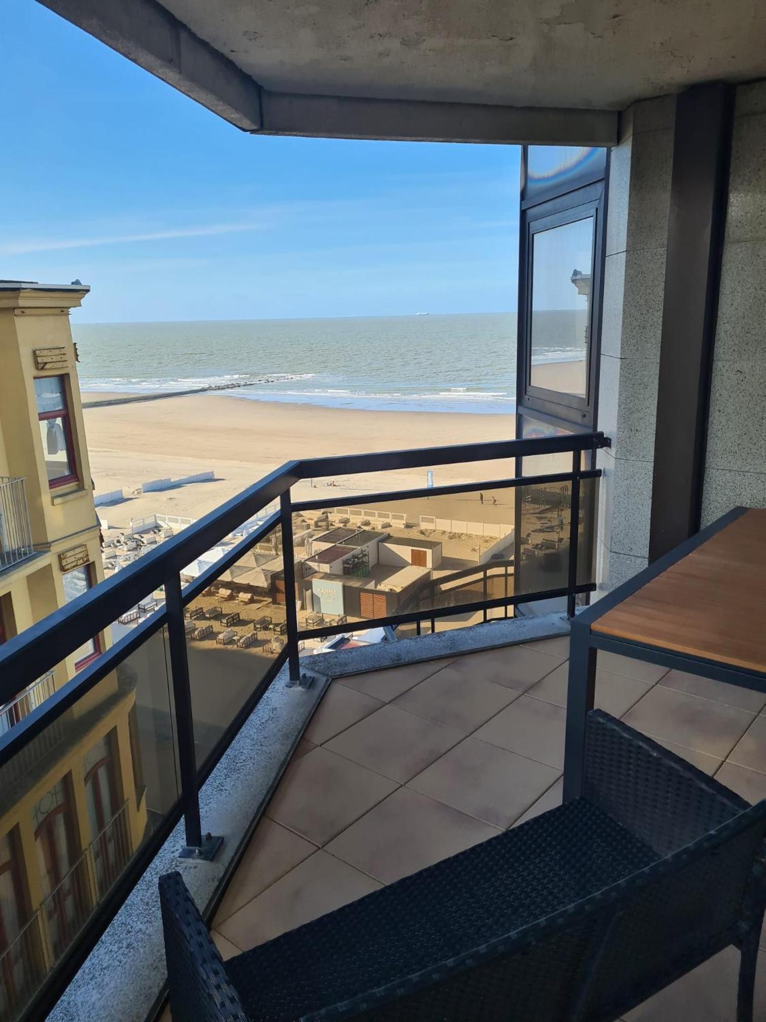 luxurious apartment with sea view