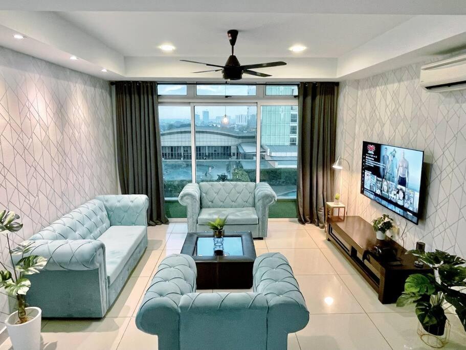 KSL CityMall 15-20pax 4B4B PrivateLift-SmartTV70inch-Netflix