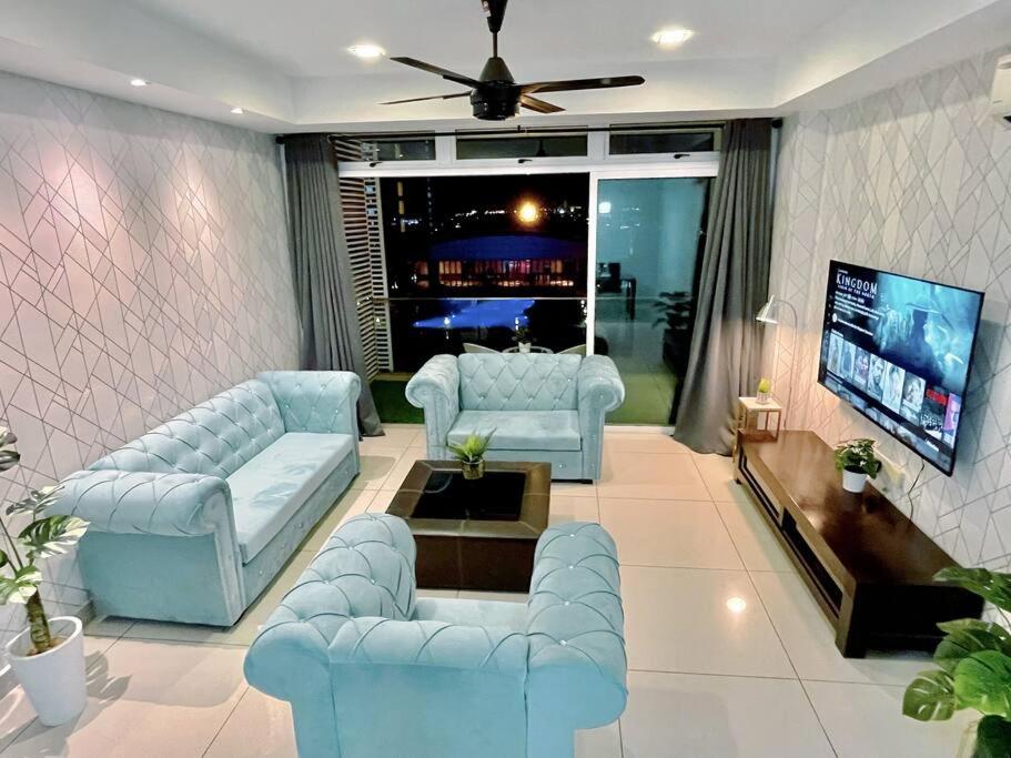 KSL CityMall 15-20pax 4B4B PrivateLift-SmartTV70inch-Netflix