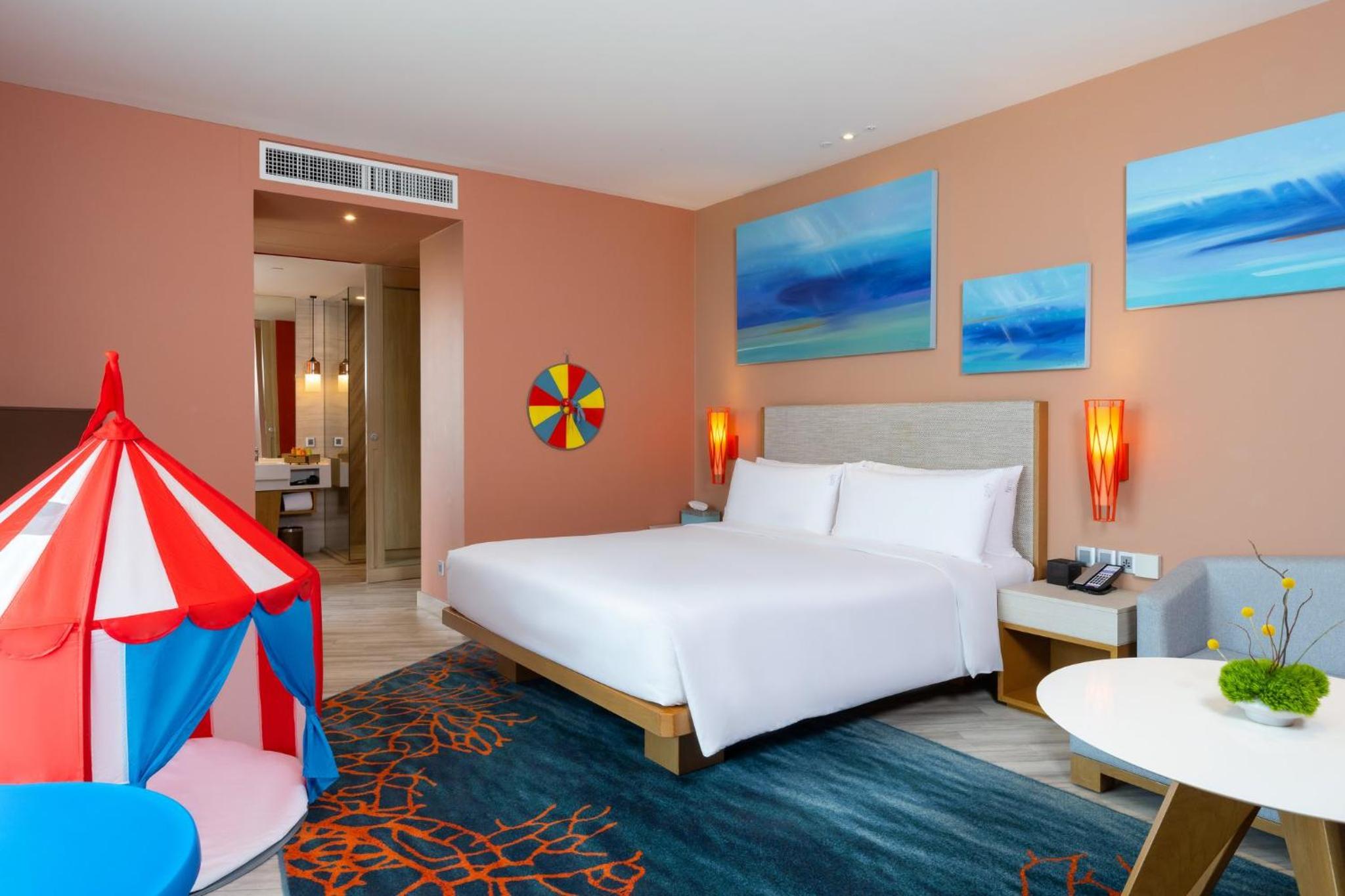 Holiday Inn Resort Vana Nava Hua Hin, an IHG Hotel