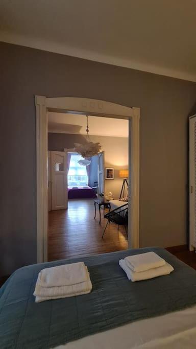 Your Royal 2 bedroom City Center Stay view 5