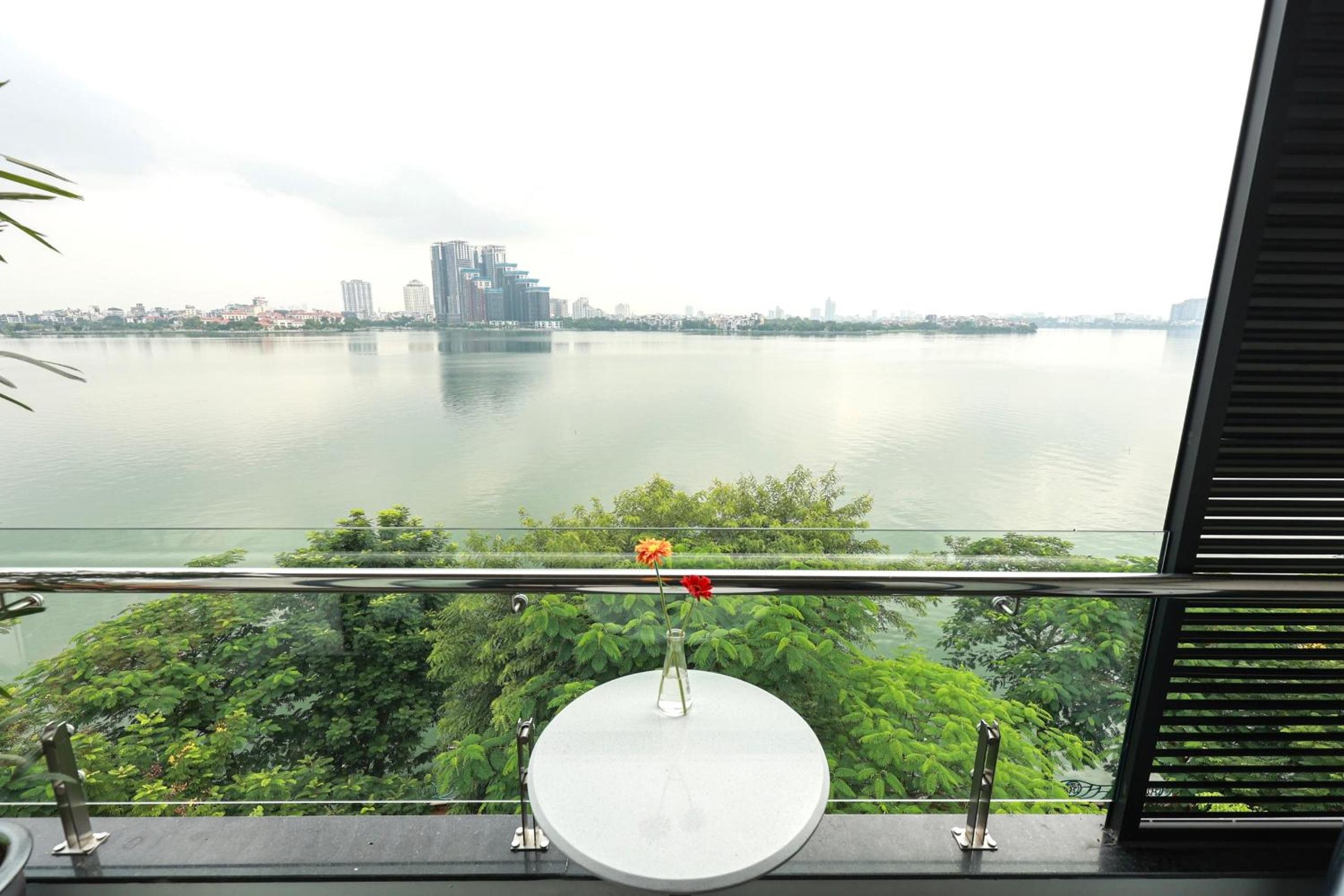 Sweet Home Apartment Lake view 147 Ve Ho street Westlake