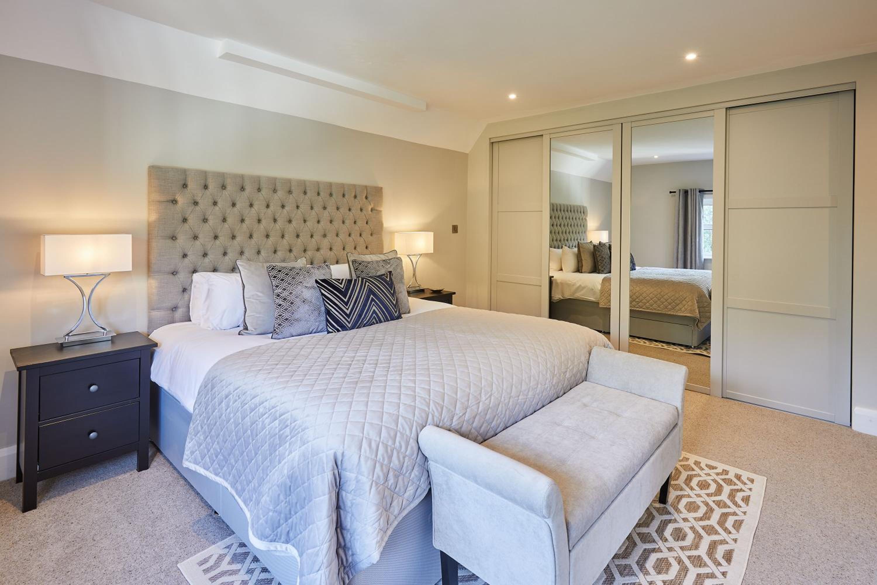 Host & Stay - White Lodge view 3
