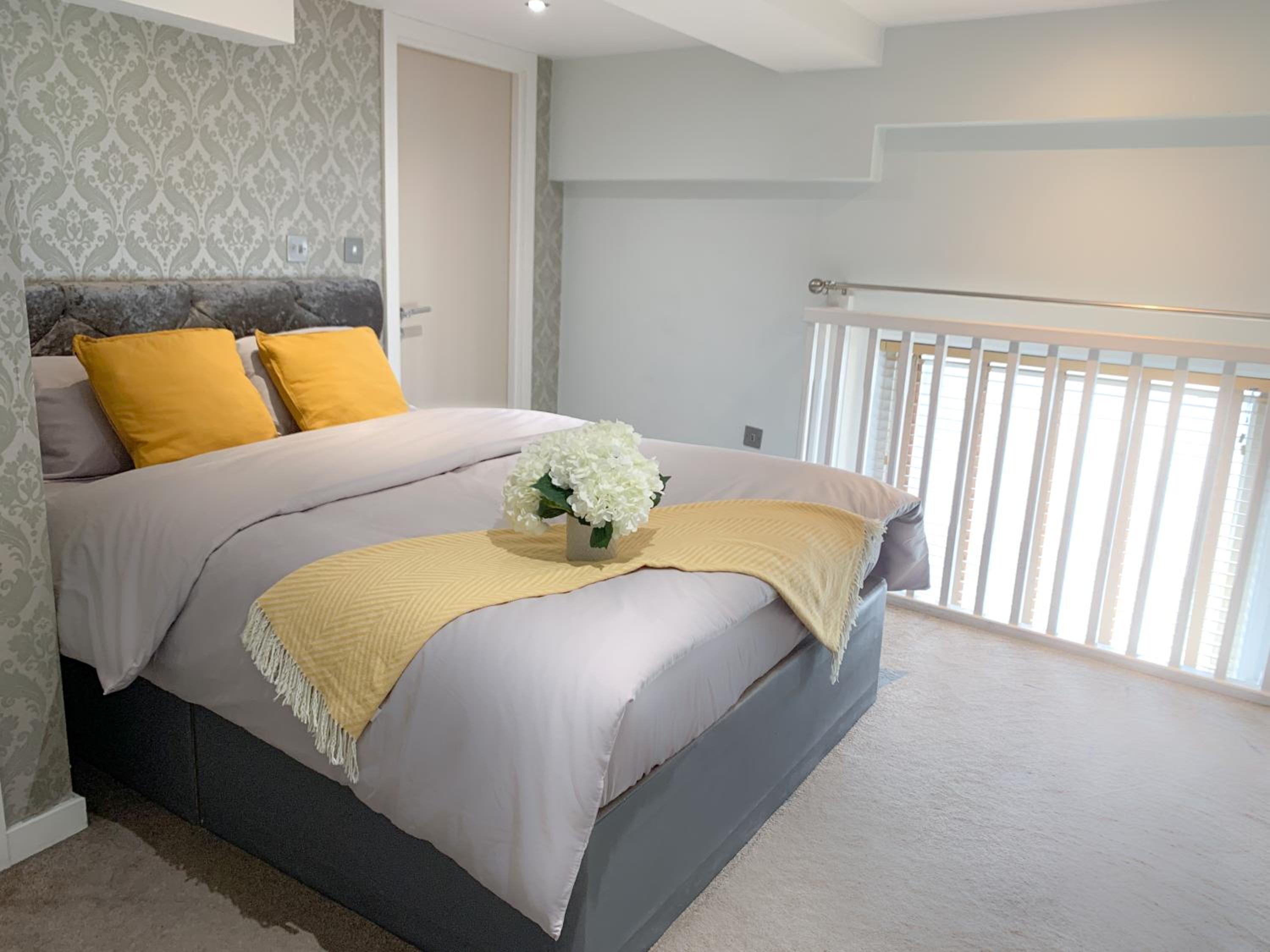 Duplex 2-bedroom apartment in Liverpool centre