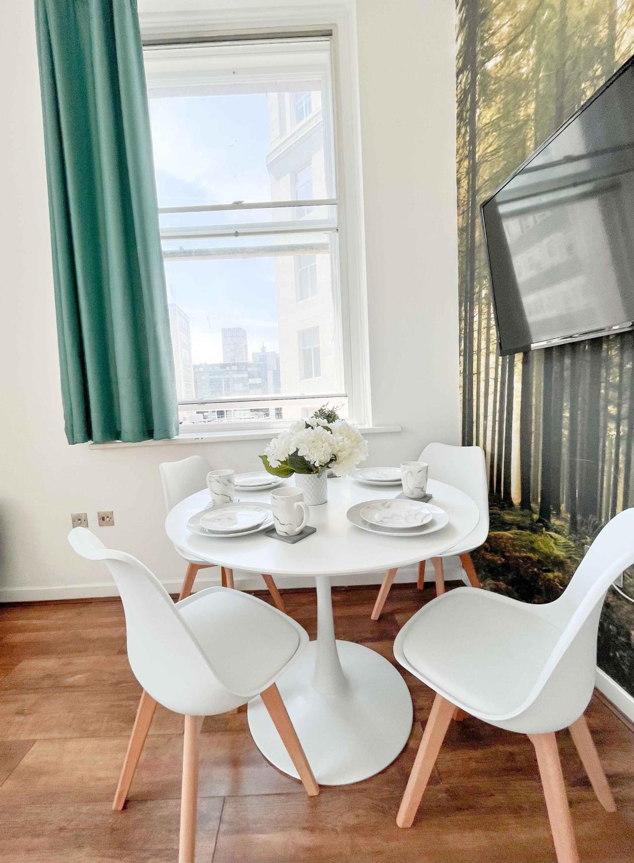 Duplex 2-bedroom apartment in Liverpool centre photo 5