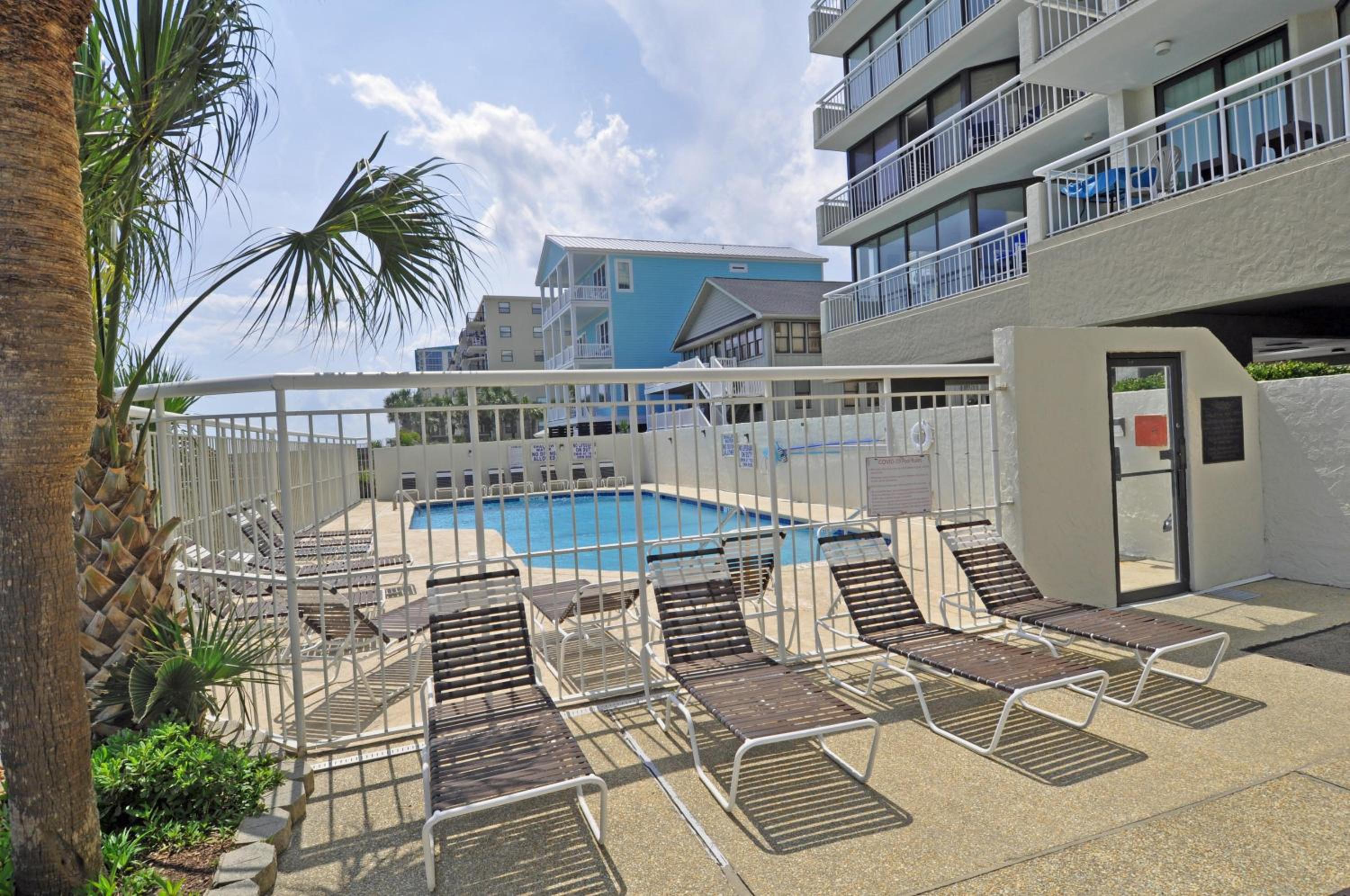 9CSTll Oceanfront 9th Floor 3BR/2B in Shoreham Towers II view 3