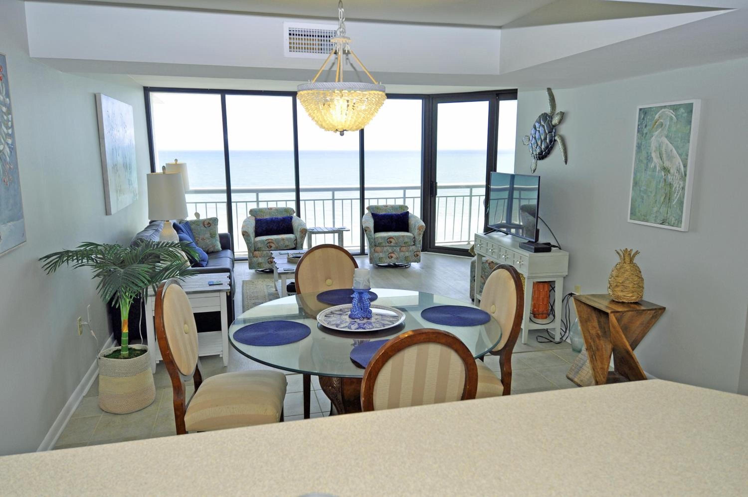 9CSTll Oceanfront 9th Floor 3BR/2B in Shoreham Towers II view 4