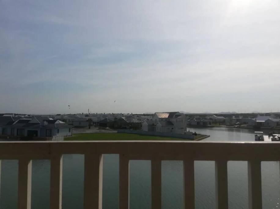 Quaint 2 bedroom apartment in Marina Martinique view 5