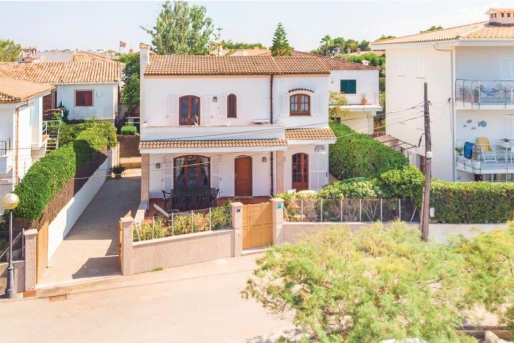SES ONES with sea views view 4