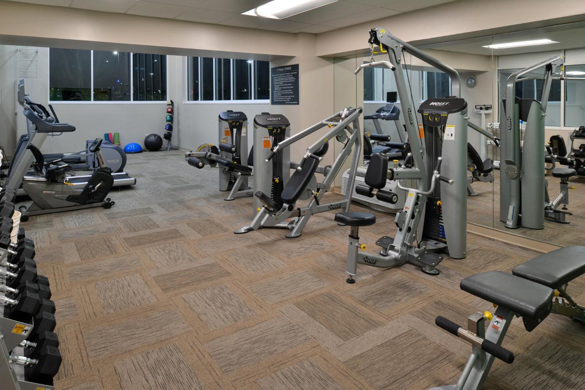 Holiday Inn Hotel Suites Overland Park-Convention Center, an IHG Hotel - Property Image 57